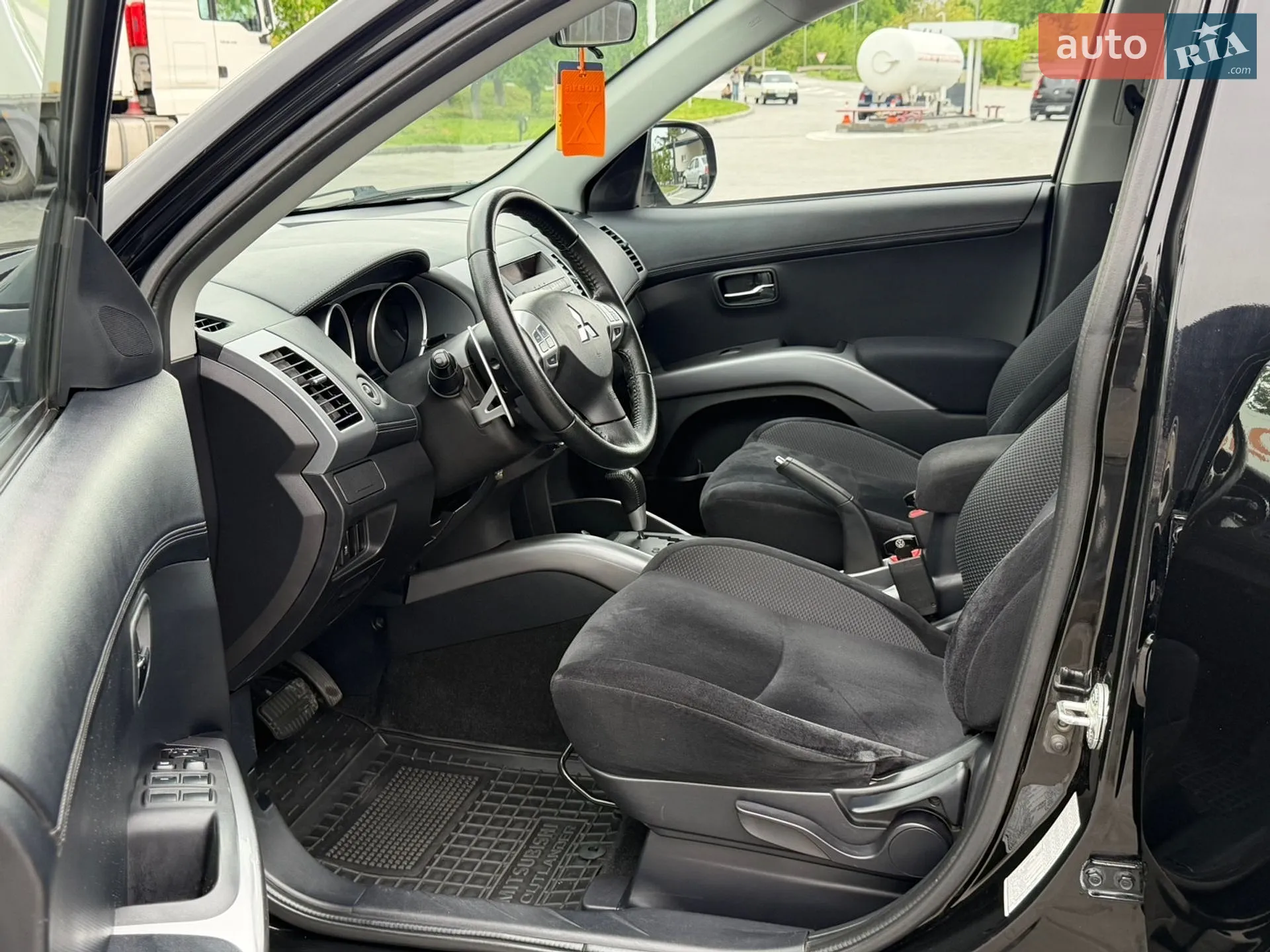 2012 Mitsubishi Outlander - мініатюра 9