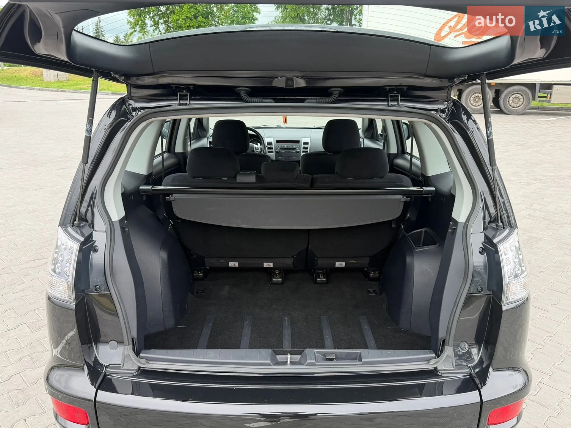2012 Mitsubishi Outlander - мініатюра 23