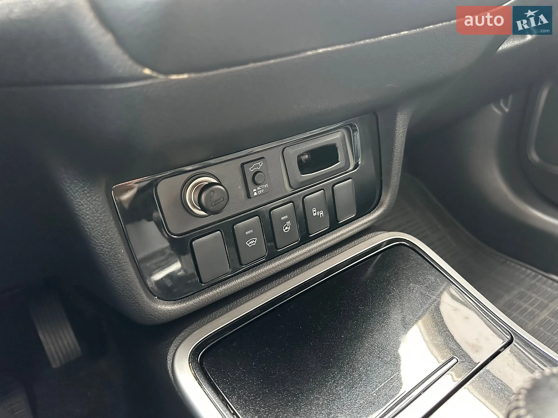 2018 Mitsubishi Outlander - мініатюра 25