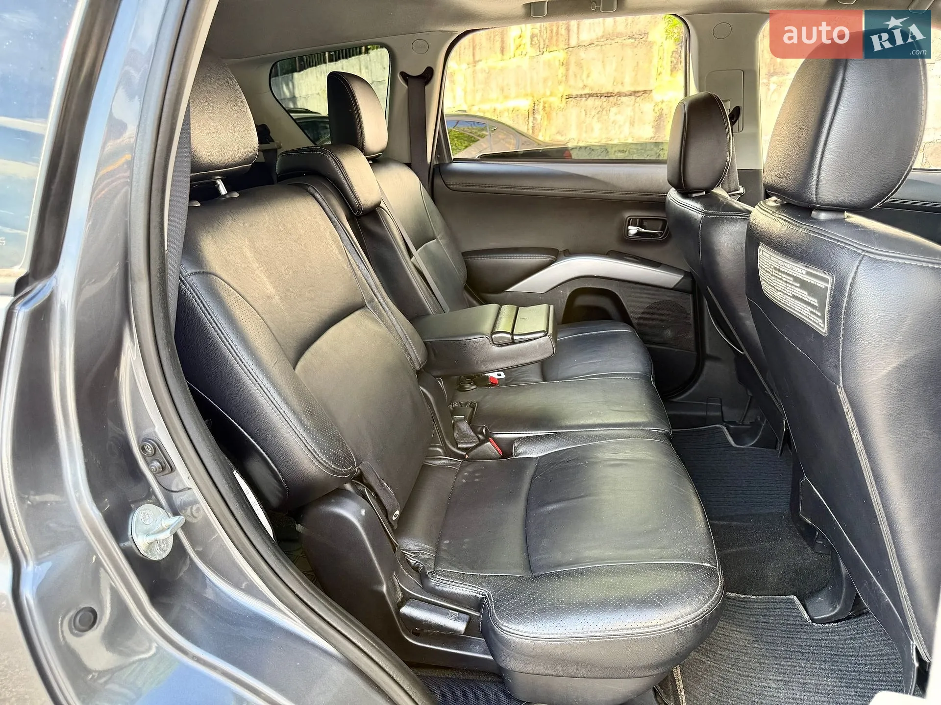 2011 Mitsubishi Outlander - мініатюра 12