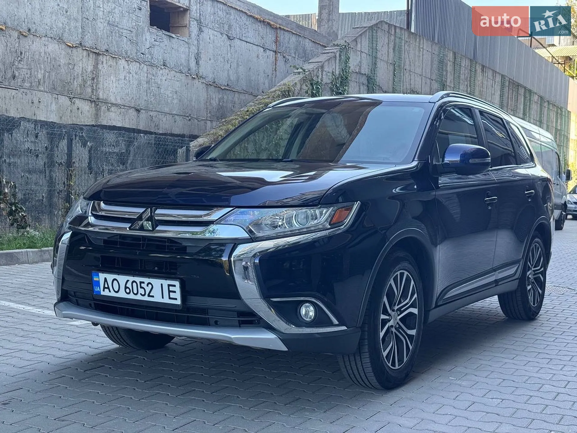 2018 Mitsubishi Outlander - мініатюра 3
