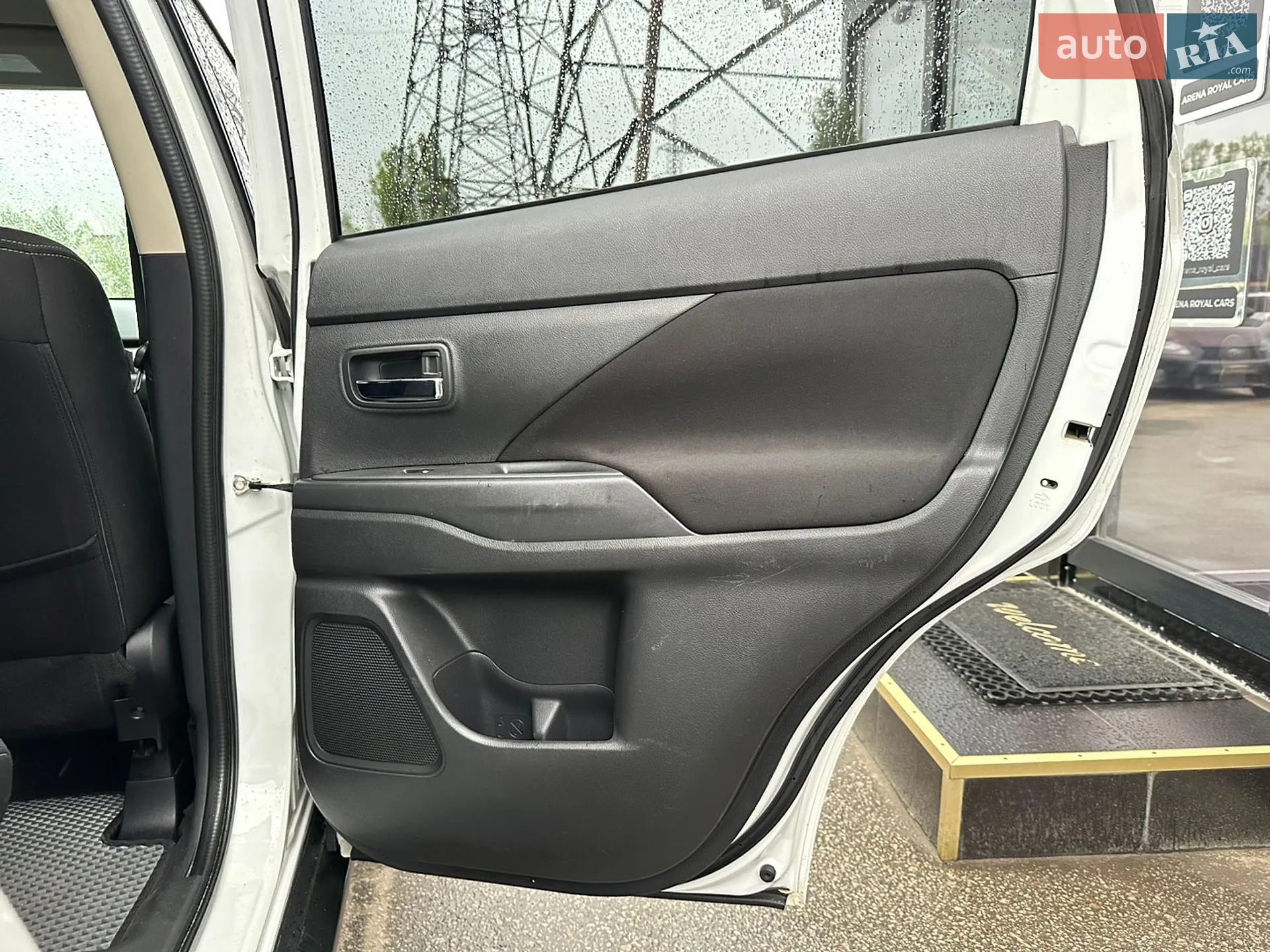 2016 Mitsubishi Outlander - мініатюра 25