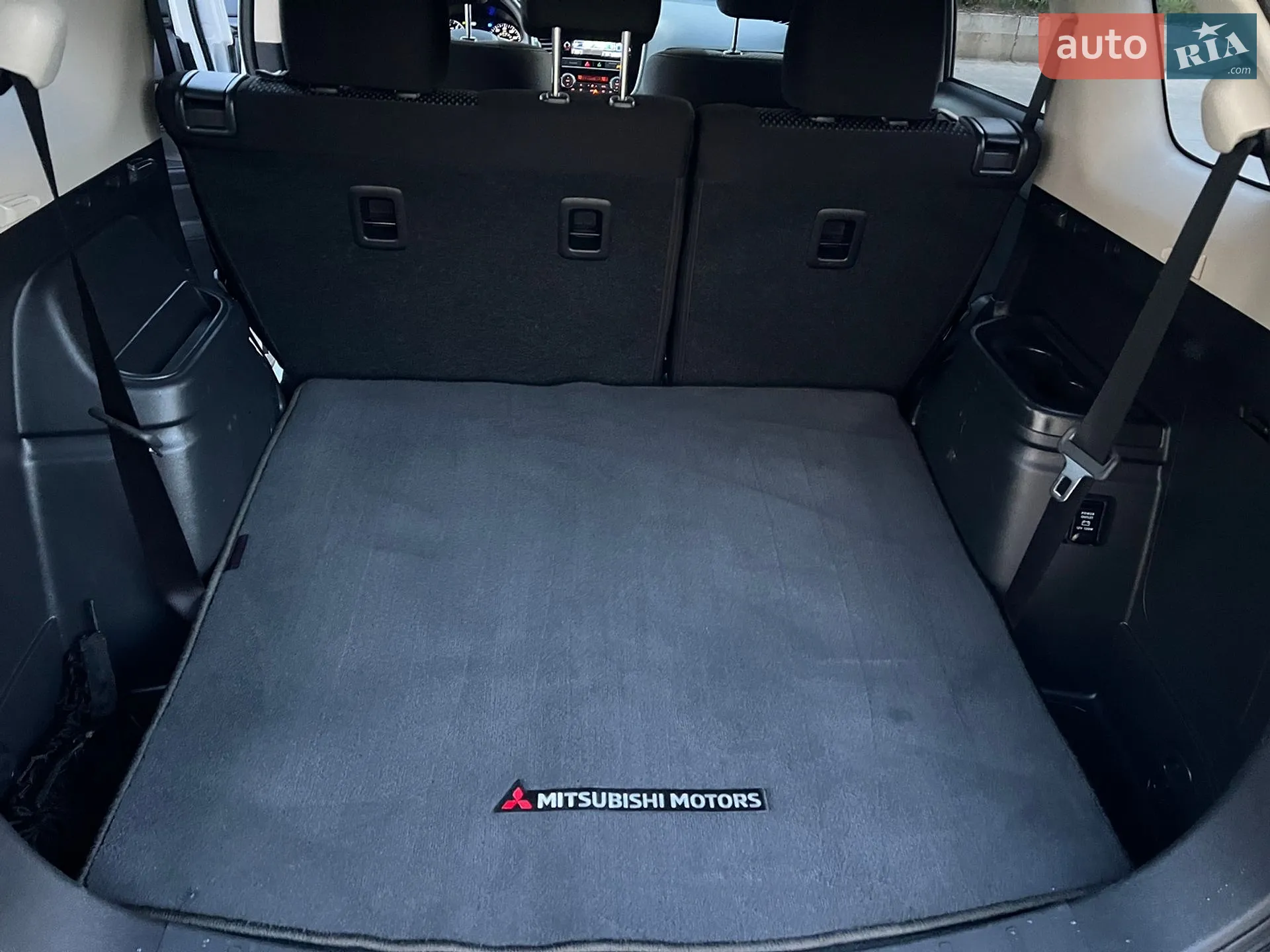 2019 Mitsubishi Outlander - мініатюра 60