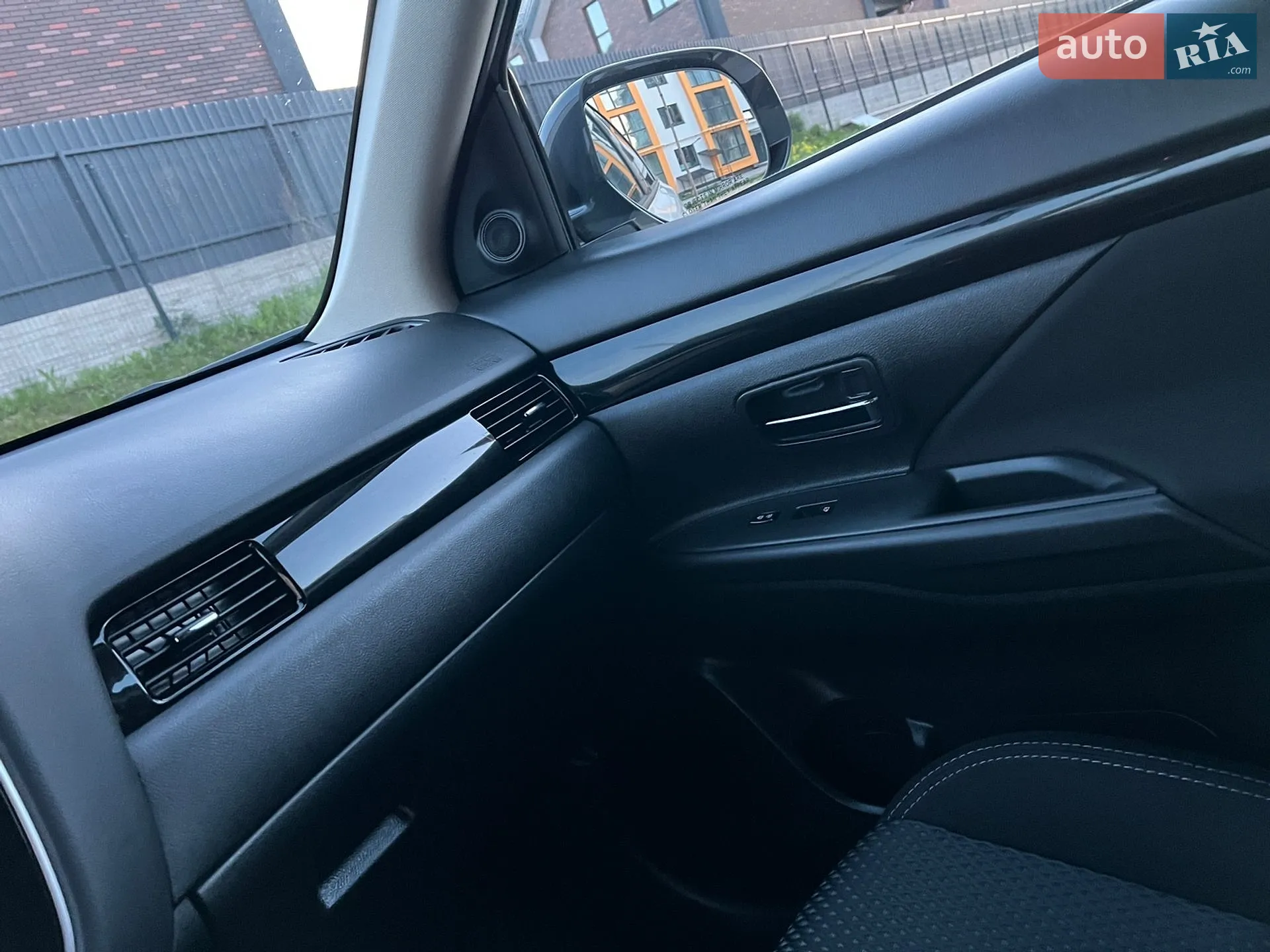 2019 Mitsubishi Outlander - мініатюра 62