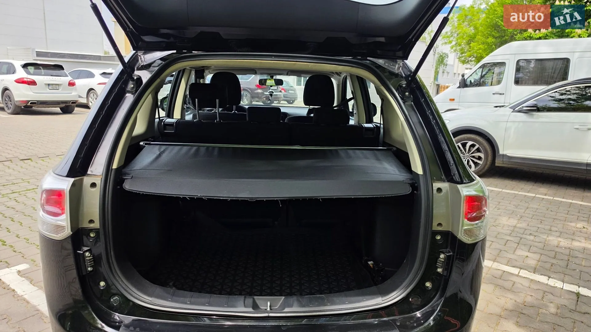 2012 Mitsubishi Outlander - мініатюра 11