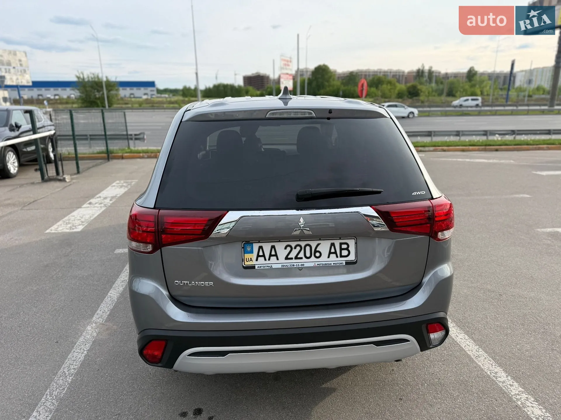 2019 Mitsubishi Outlander - мініатюра 10