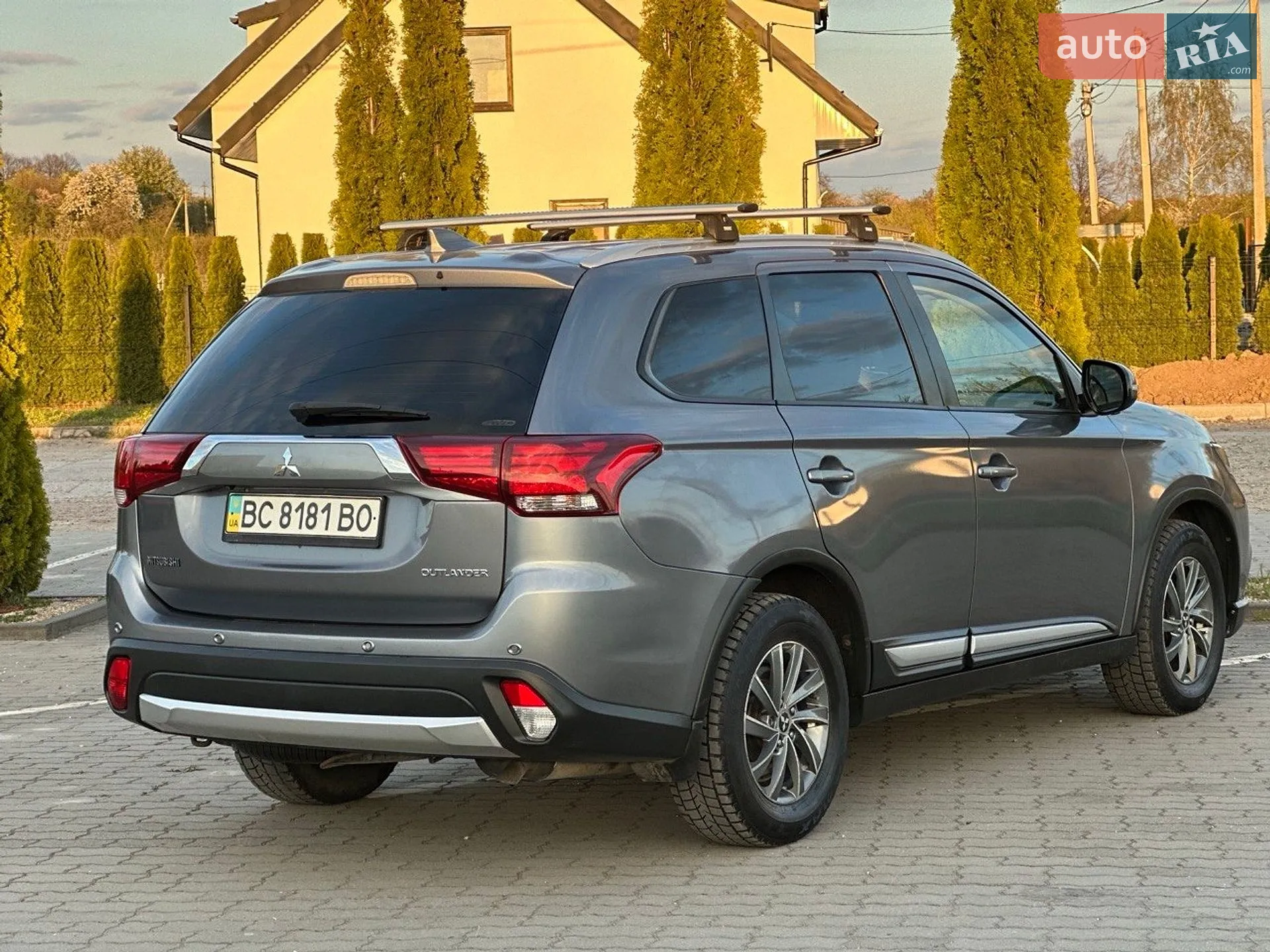 2017 Mitsubishi Outlander - мініатюра 15