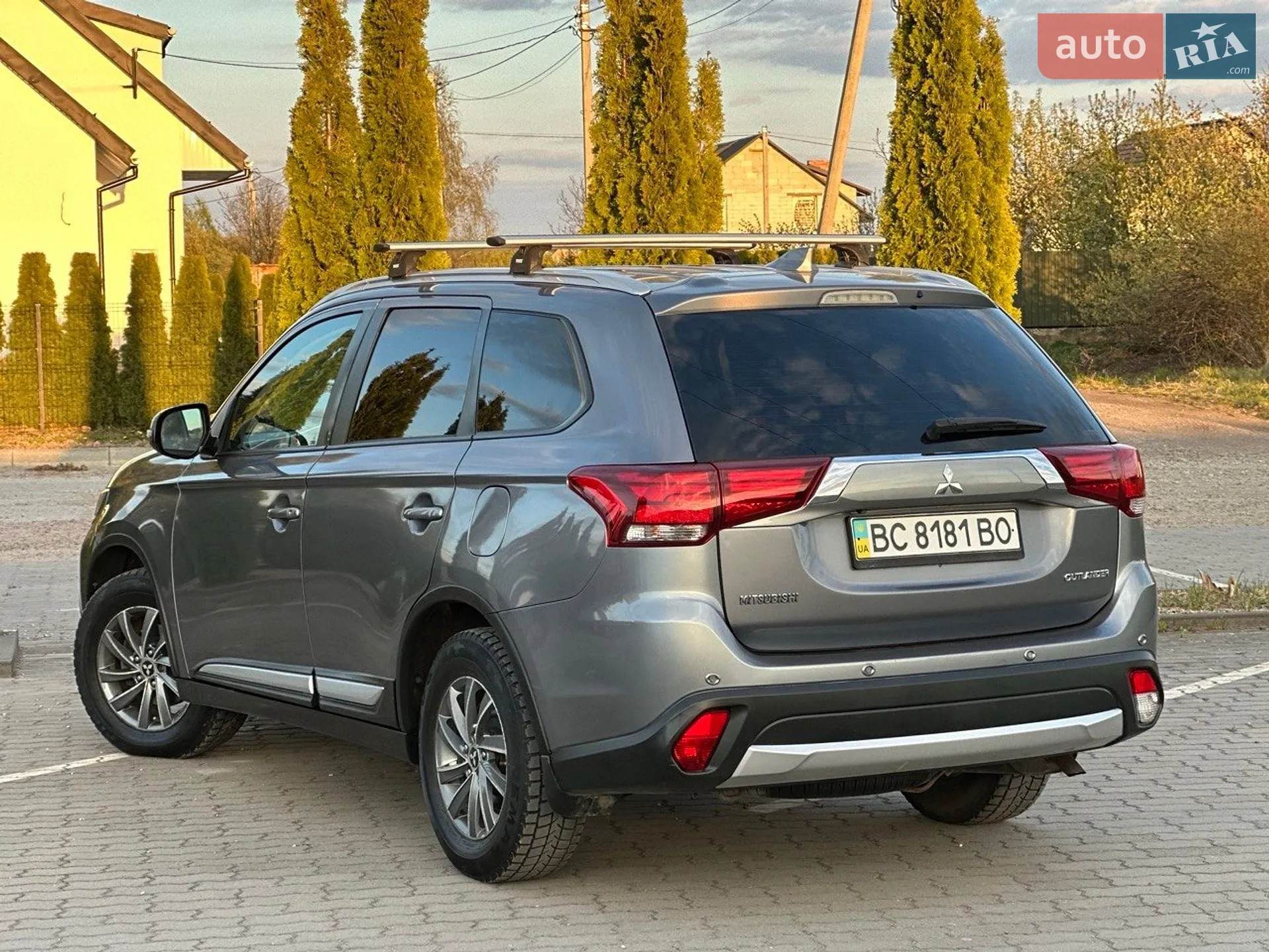 2017 Mitsubishi Outlander - мініатюра 18