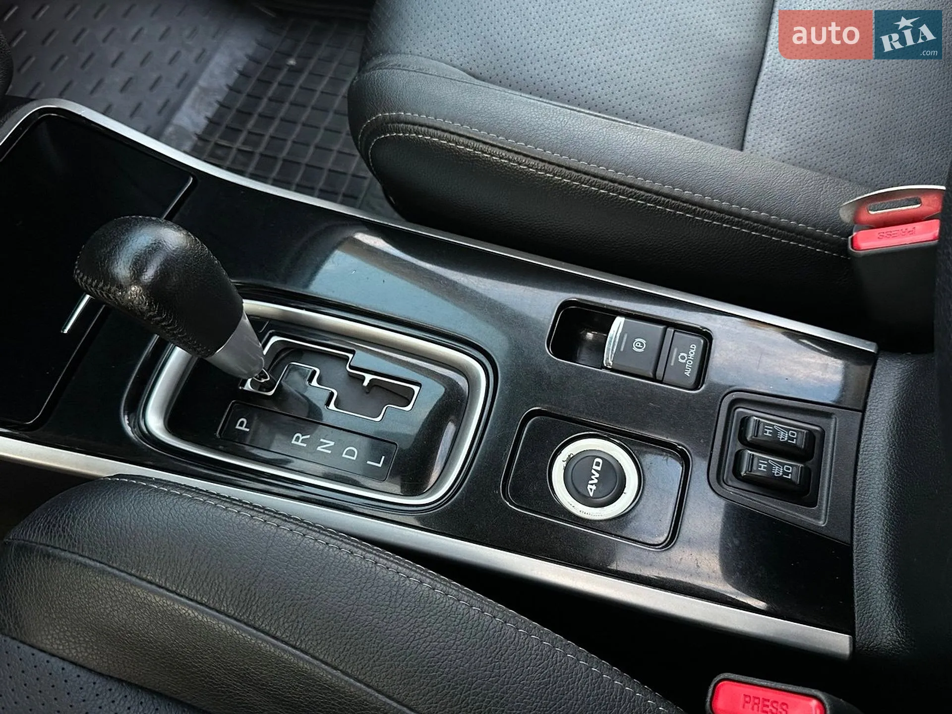 2017 Mitsubishi Outlander - мініатюра 68