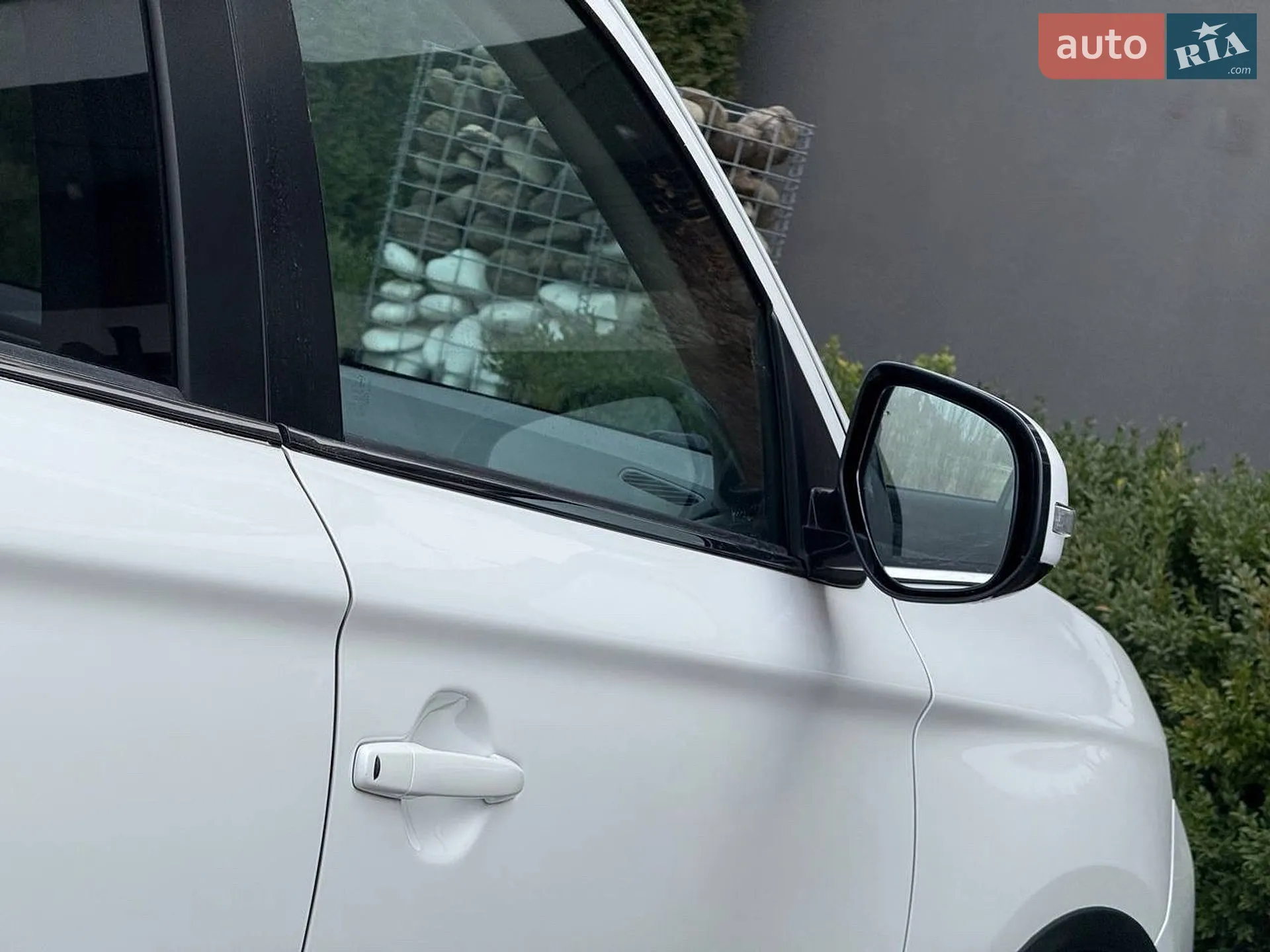 2014 Mitsubishi Outlander - мініатюра 30