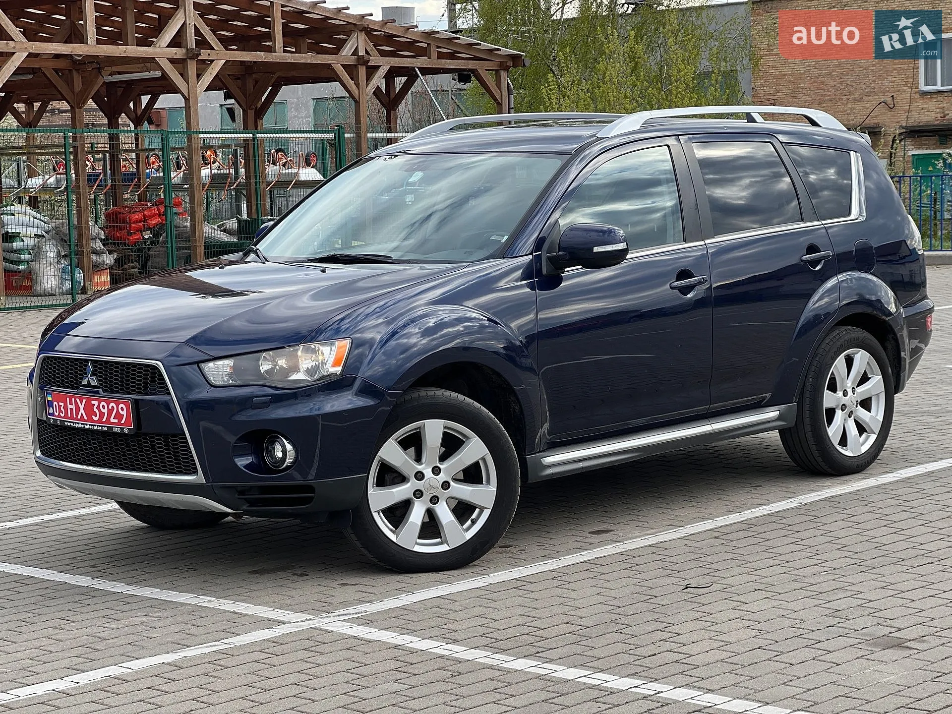 2010 Mitsubishi Outlander - мініатюра 9