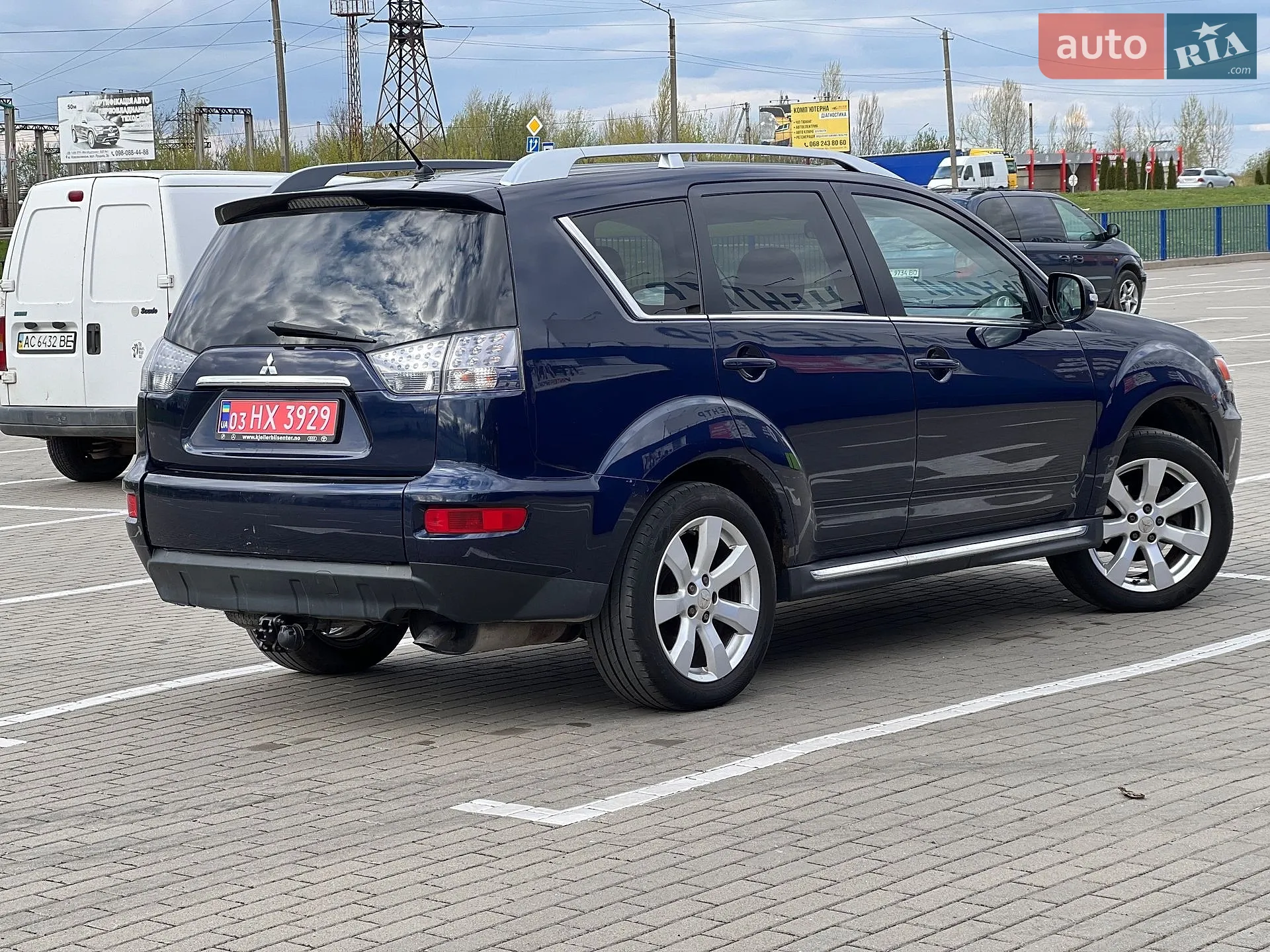 2010 Mitsubishi Outlander - мініатюра 12