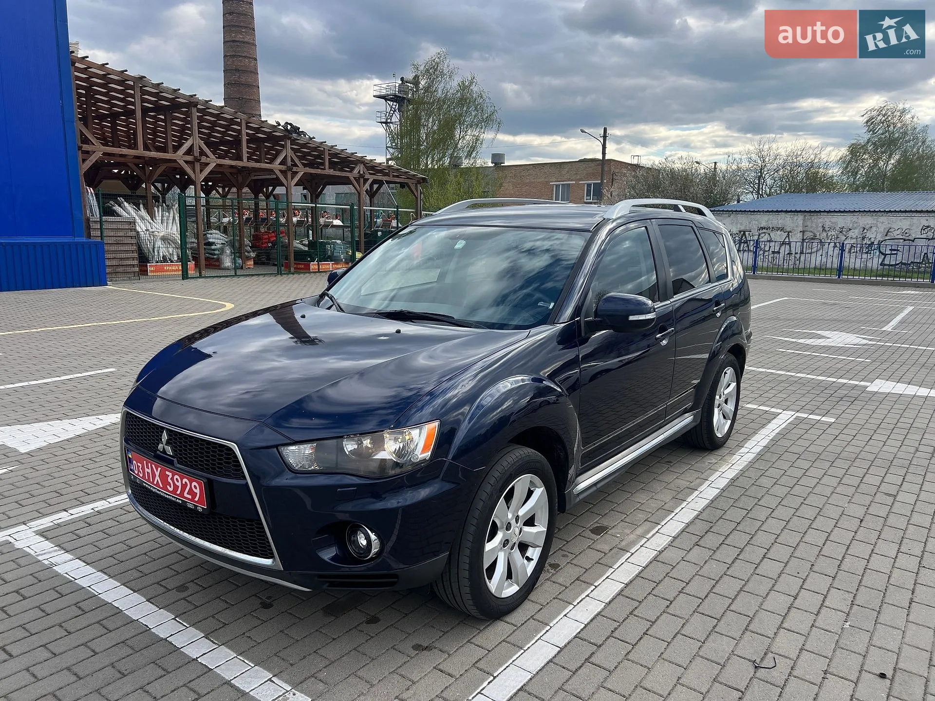 2010 Mitsubishi Outlander - мініатюра 15