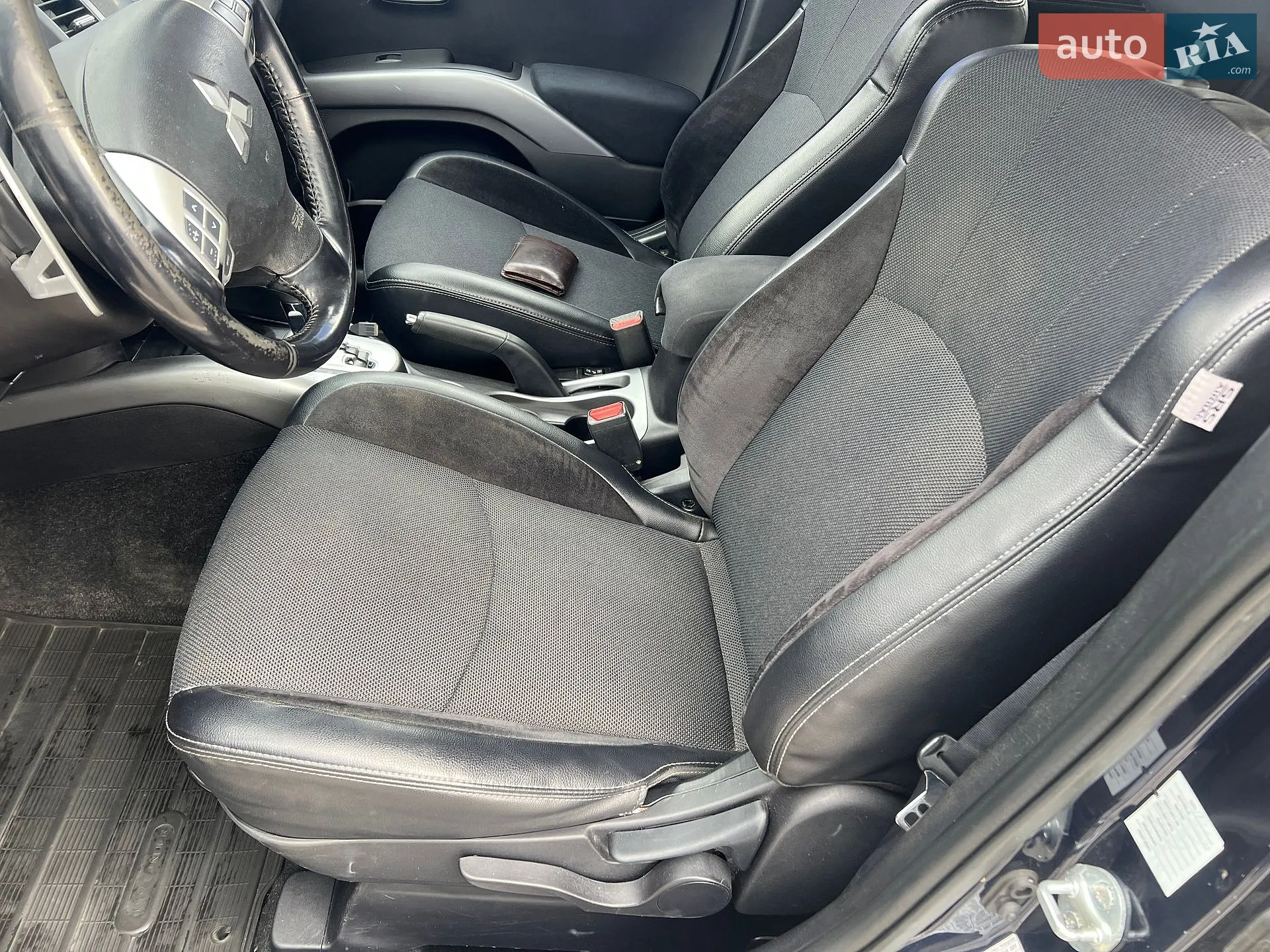 2010 Mitsubishi Outlander - мініатюра 31