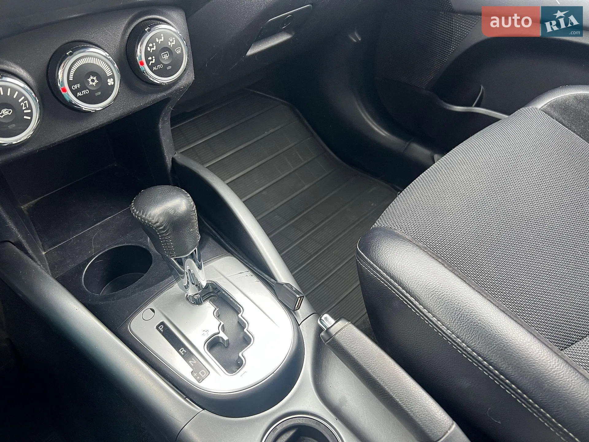 2010 Mitsubishi Outlander - мініатюра 69