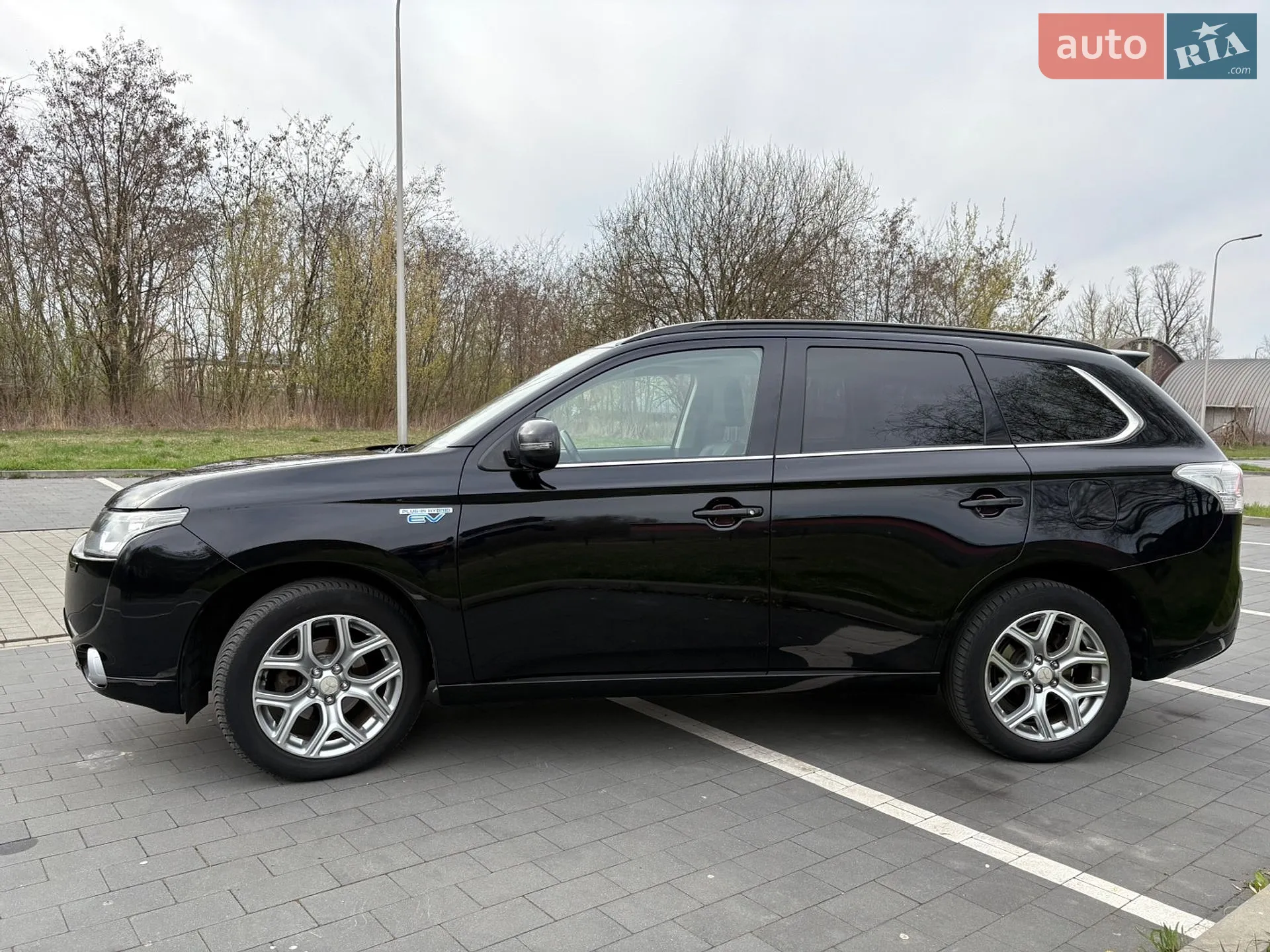 2014 Mitsubishi Outlander - мініатюра 3