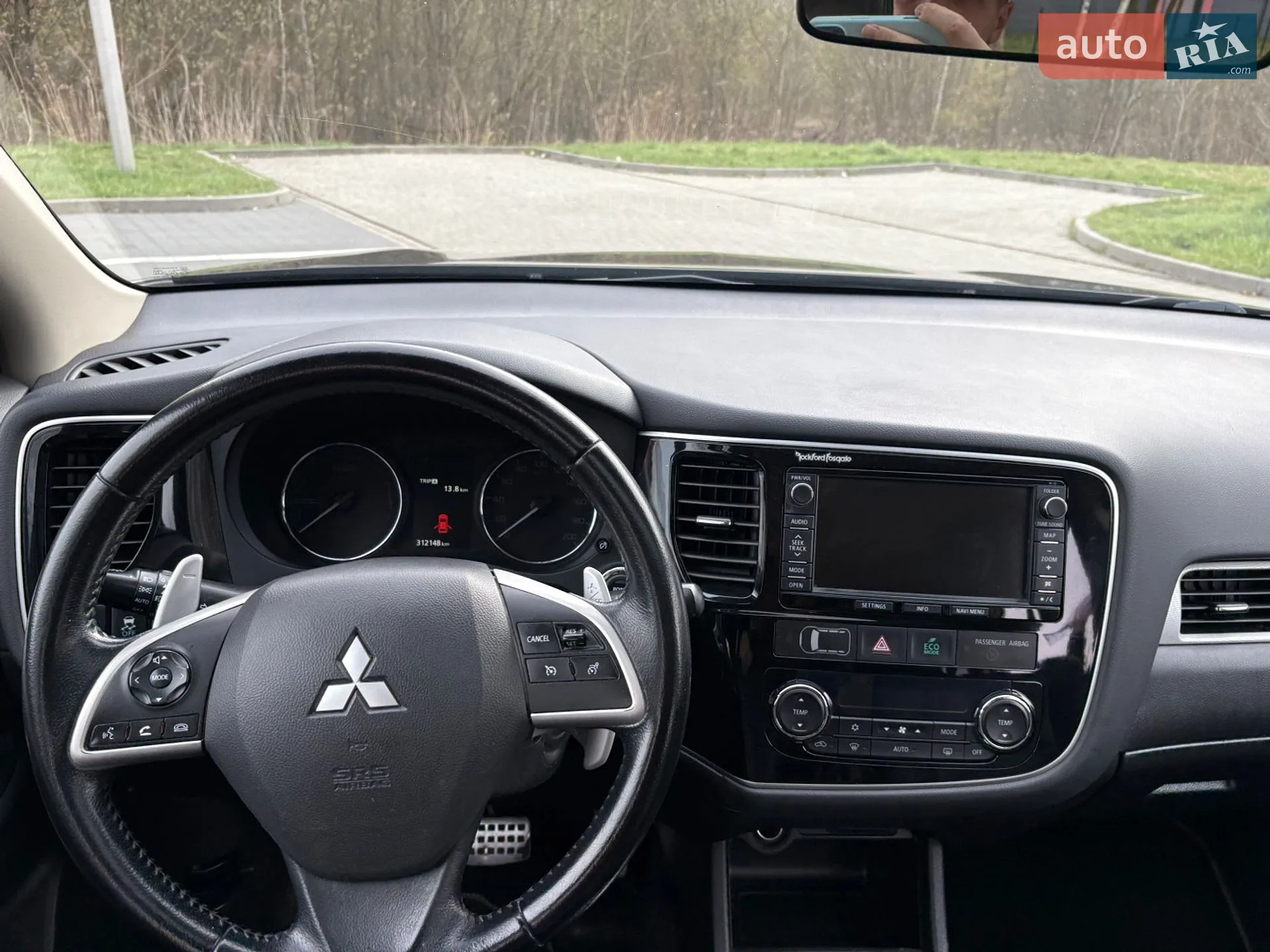 2014 Mitsubishi Outlander - мініатюра 10