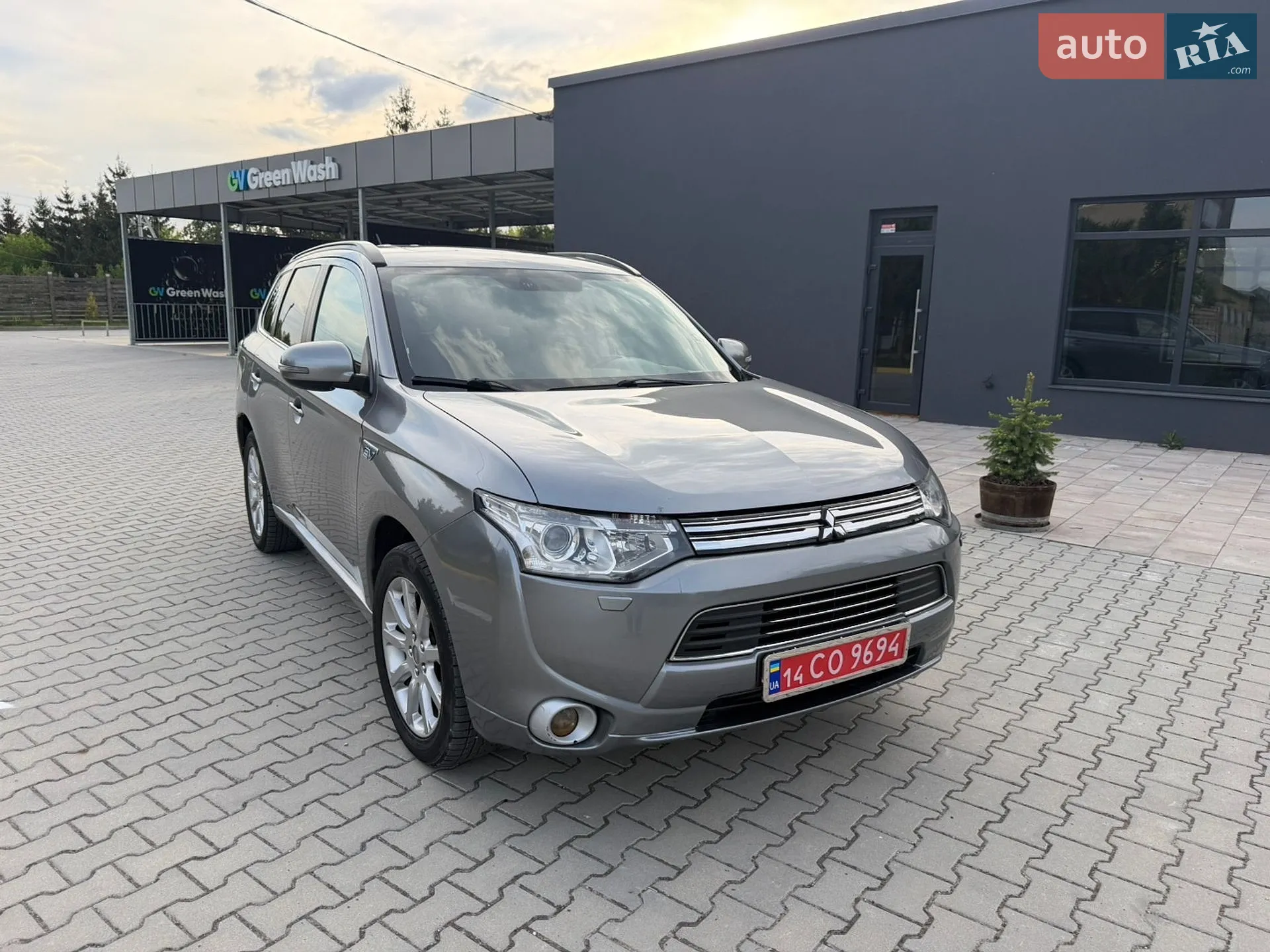 2013 Mitsubishi Outlander - мініатюра 3