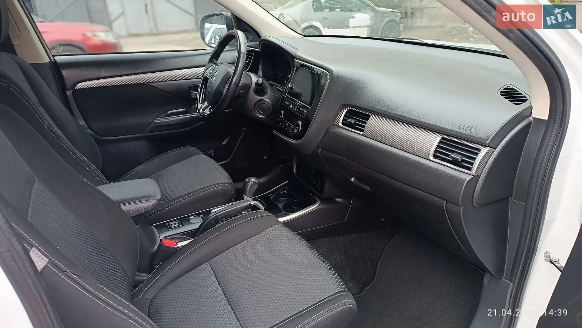 2017 Mitsubishi Outlander - мініатюра 27