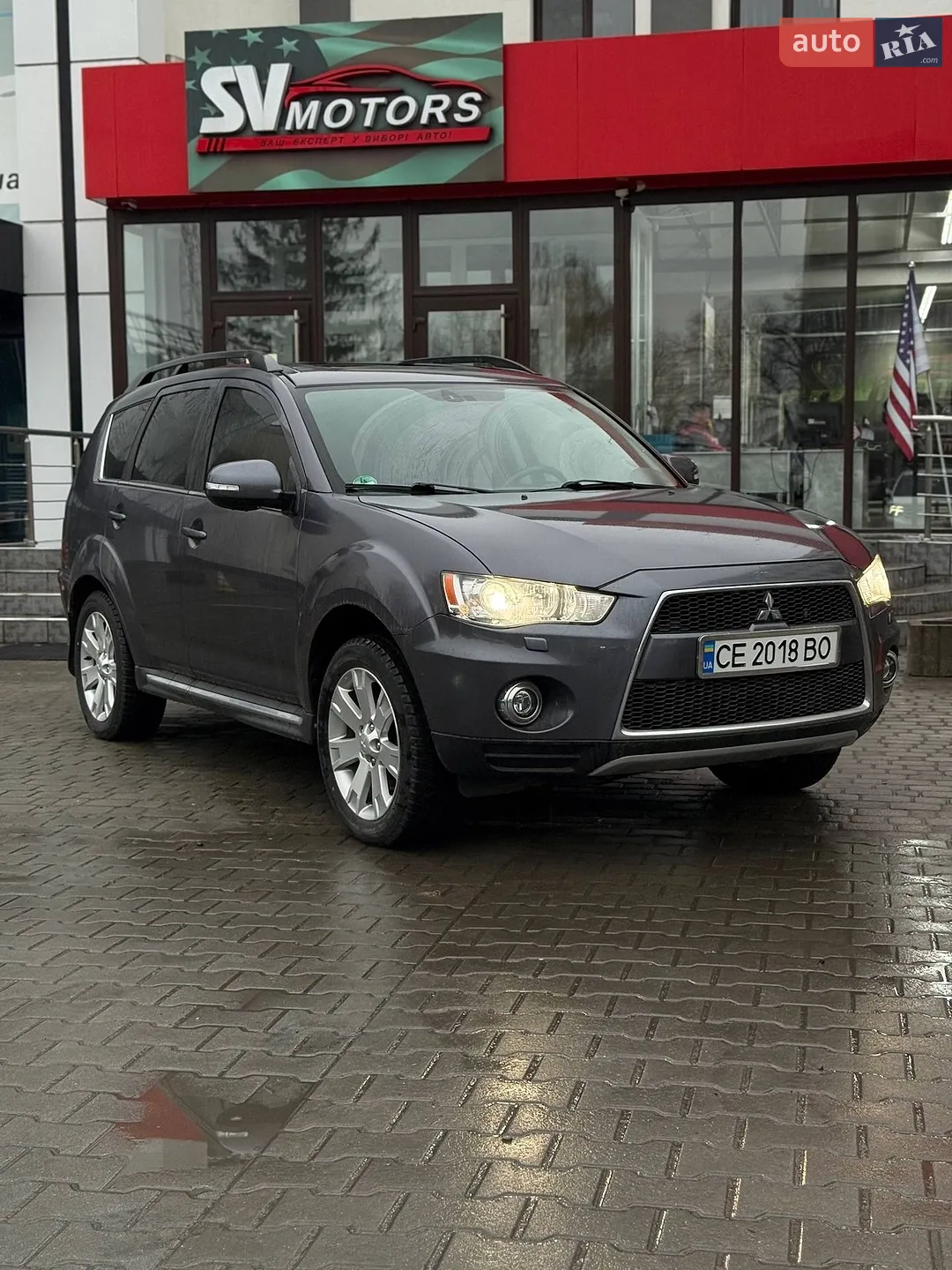 2012 Mitsubishi Outlander - фото 1