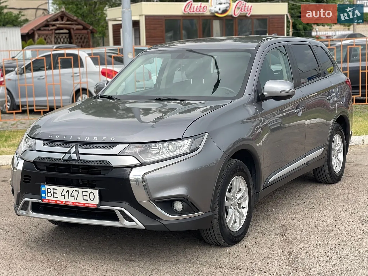 2022 Mitsubishi Outlander - мініатюра 13