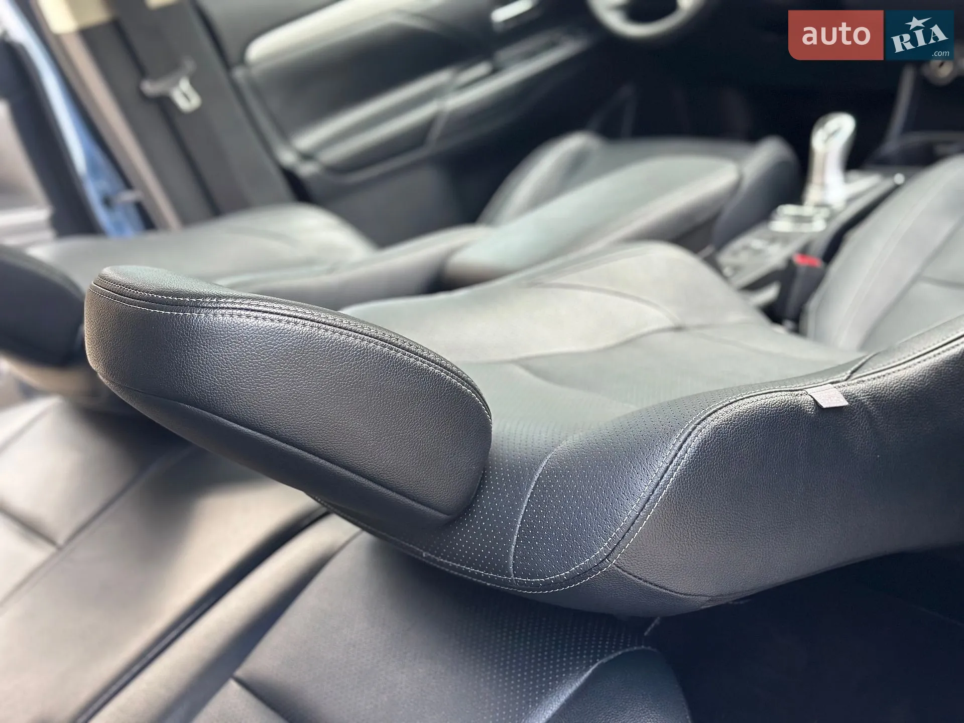 2014 Mitsubishi Outlander - мініатюра 44