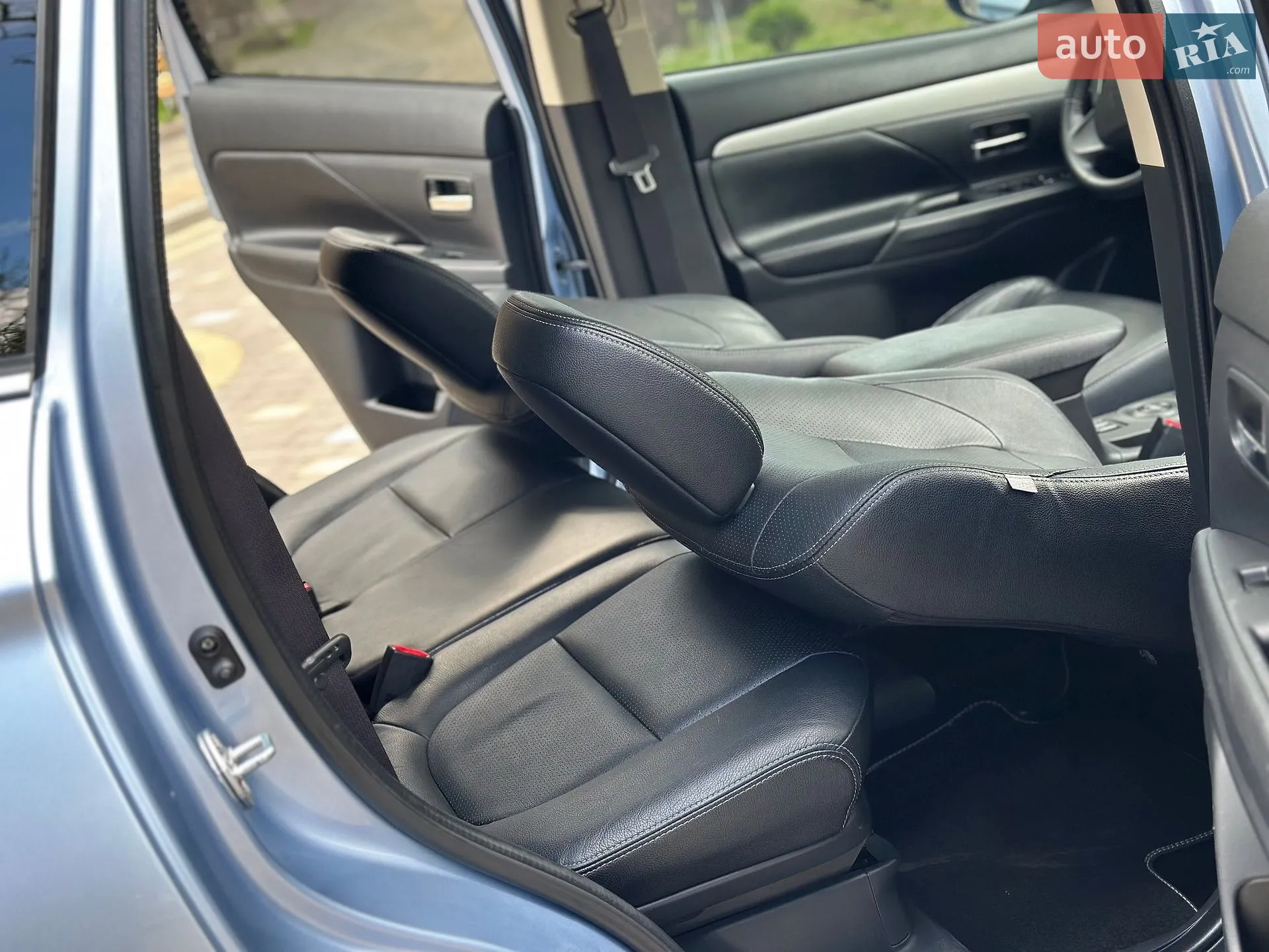 2014 Mitsubishi Outlander - мініатюра 46