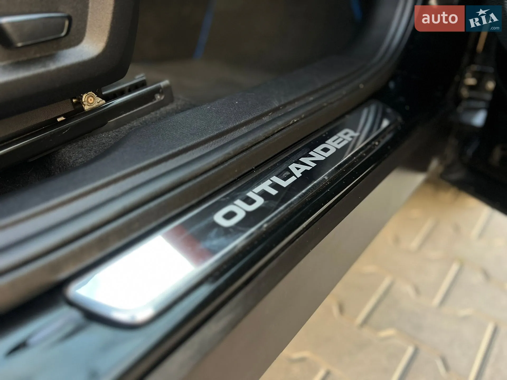 2023 Mitsubishi Outlander - мініатюра 53
