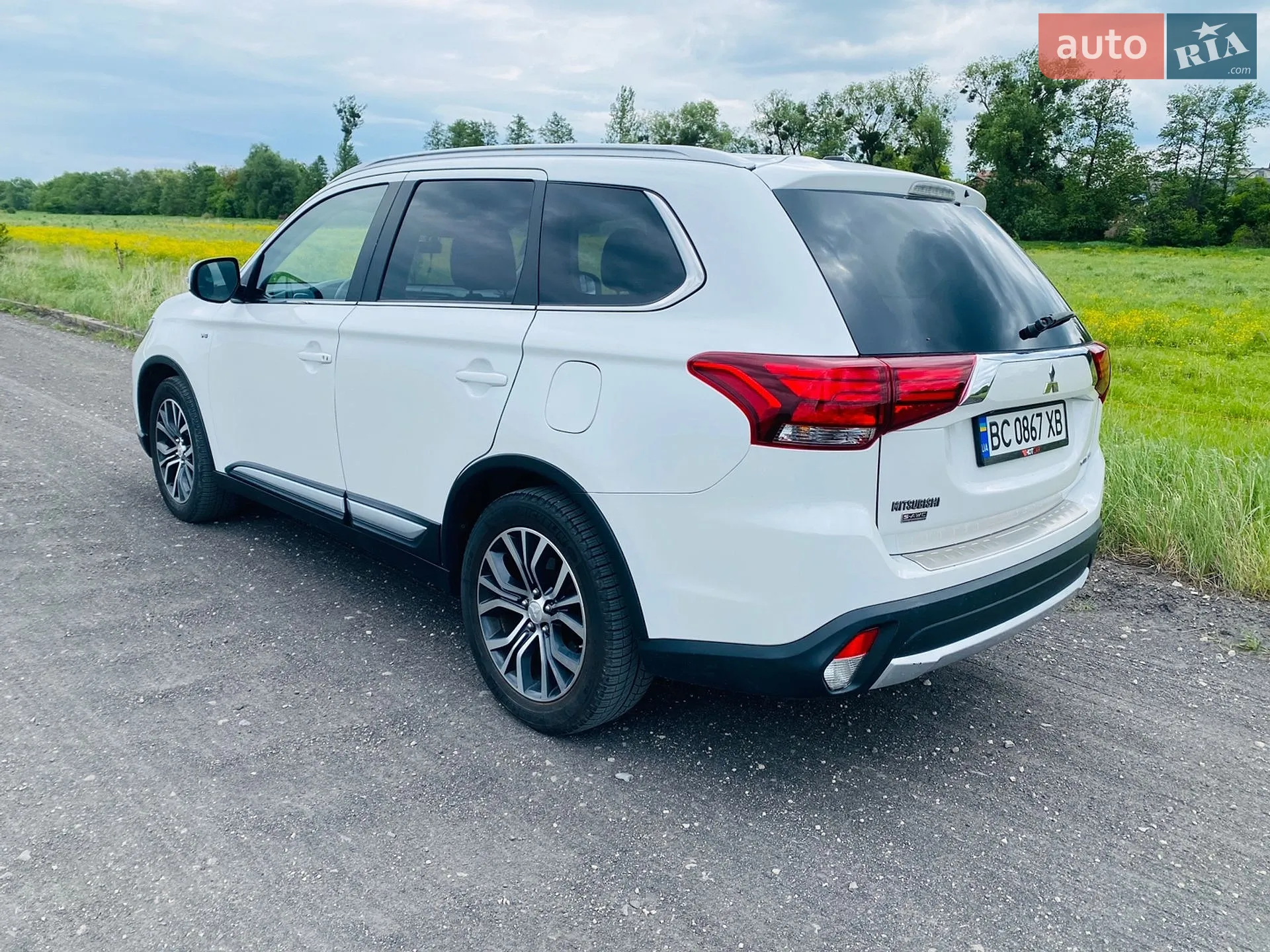 2015 Mitsubishi Outlander - мініатюра 3