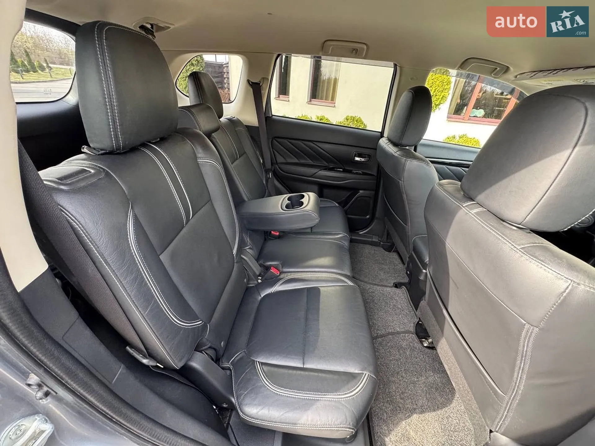 2018 Mitsubishi Outlander - мініатюра 32