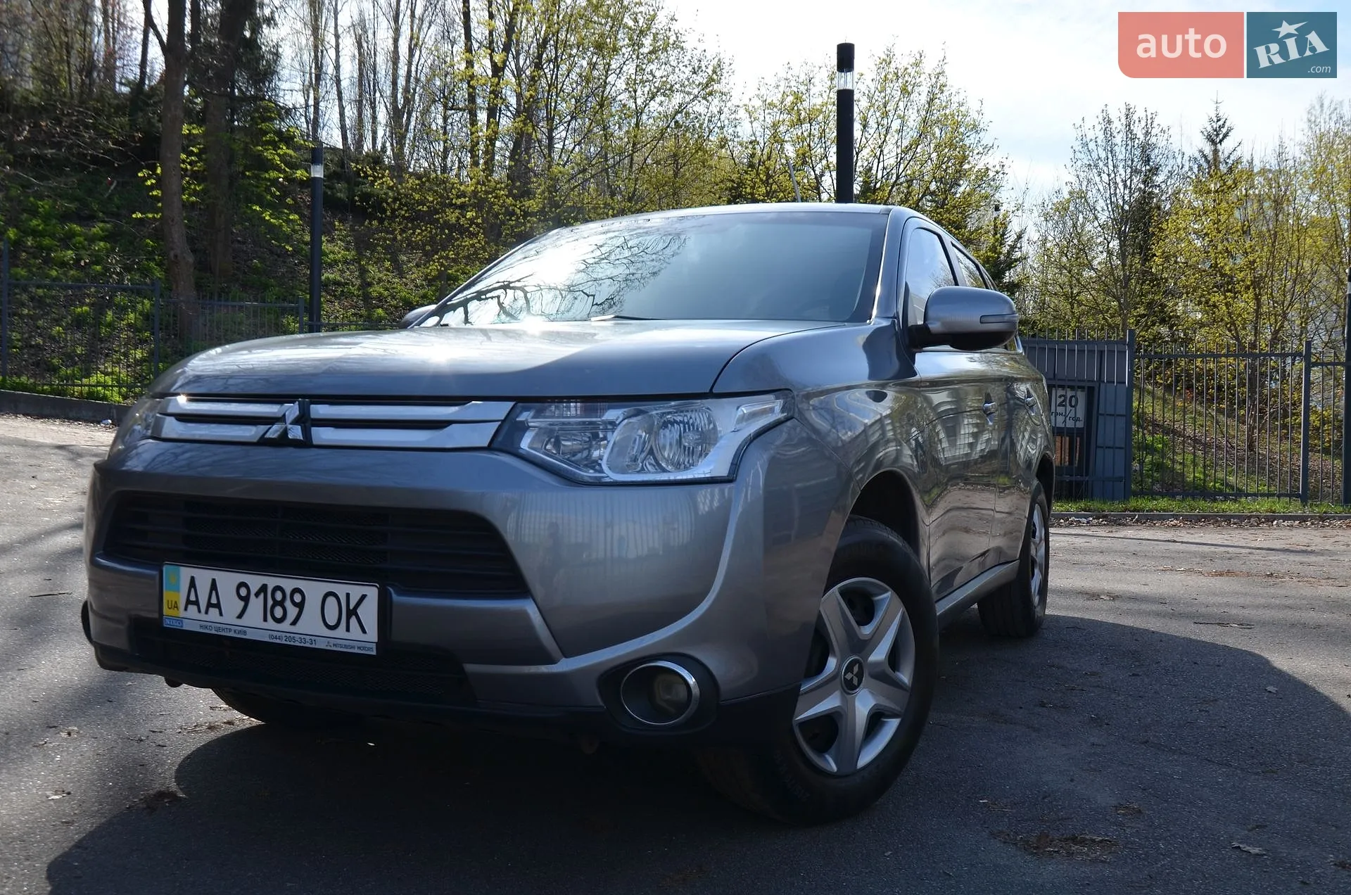 2014 Mitsubishi Outlander - мініатюра 14