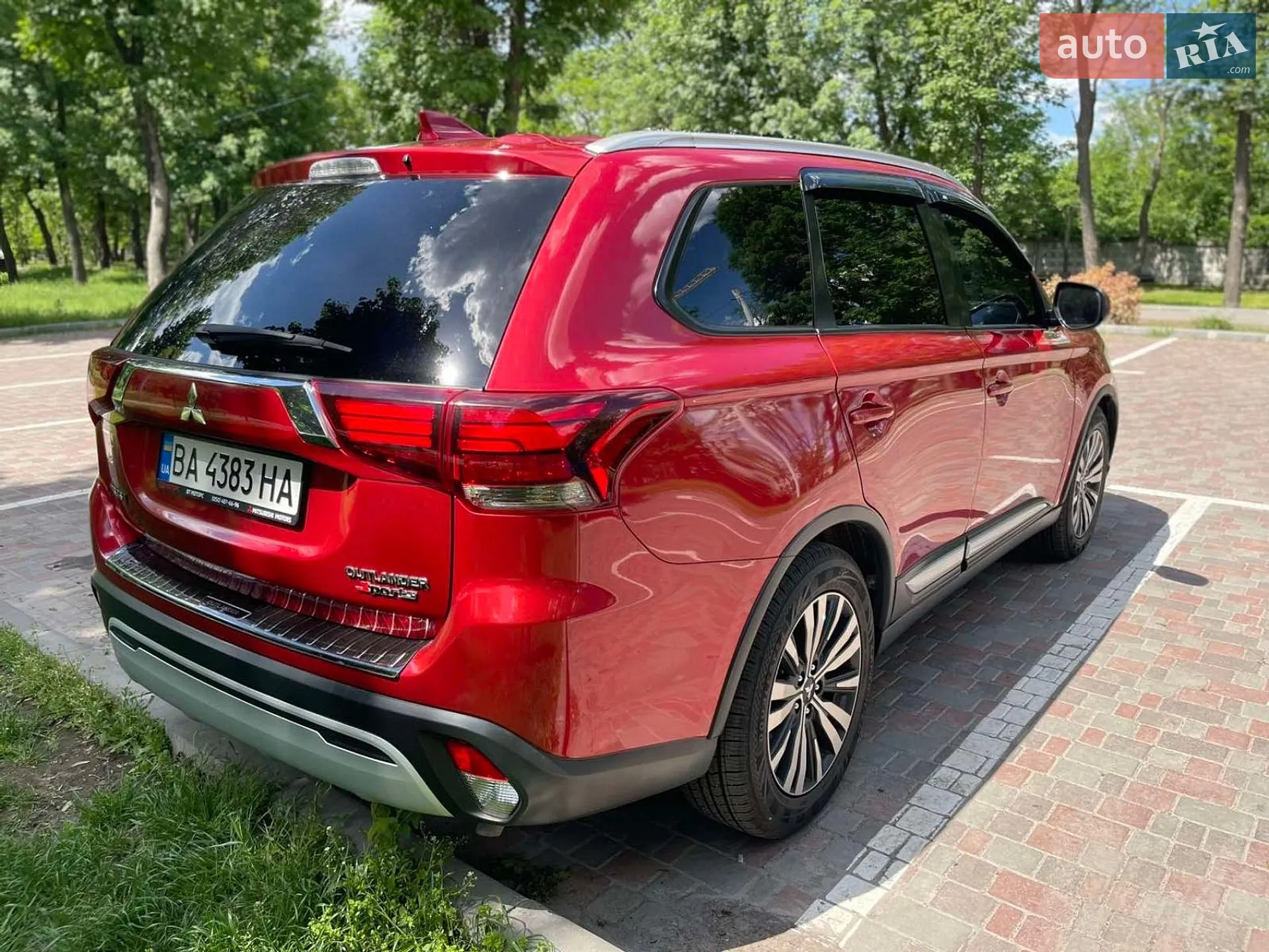2018 Mitsubishi Outlander - мініатюра 5