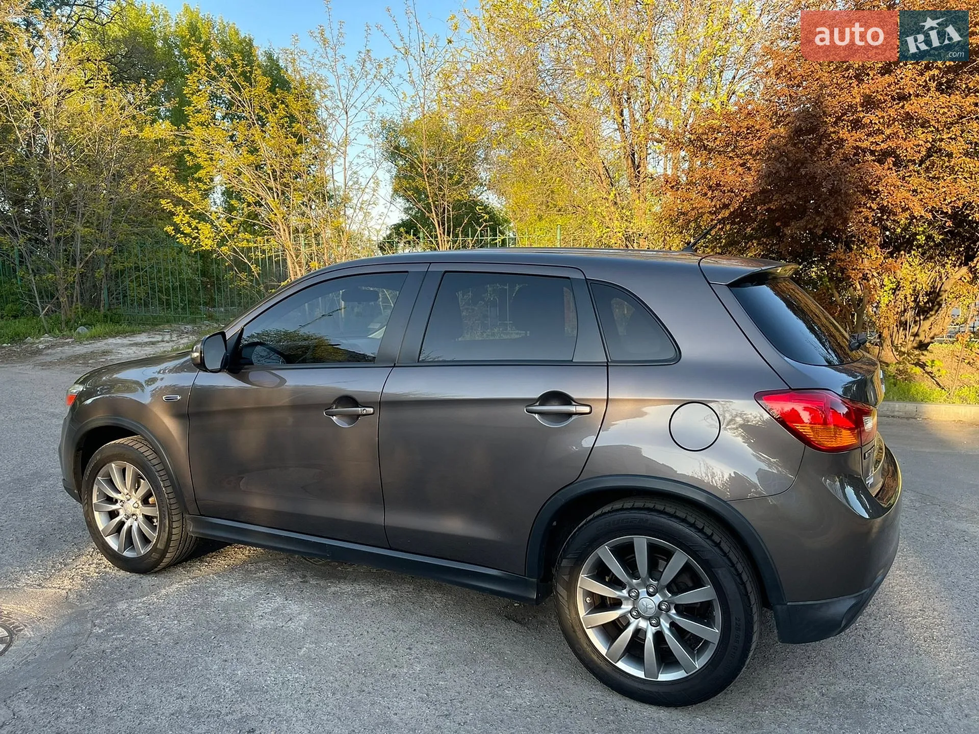 2016 Mitsubishi Outlander - мініатюра 2