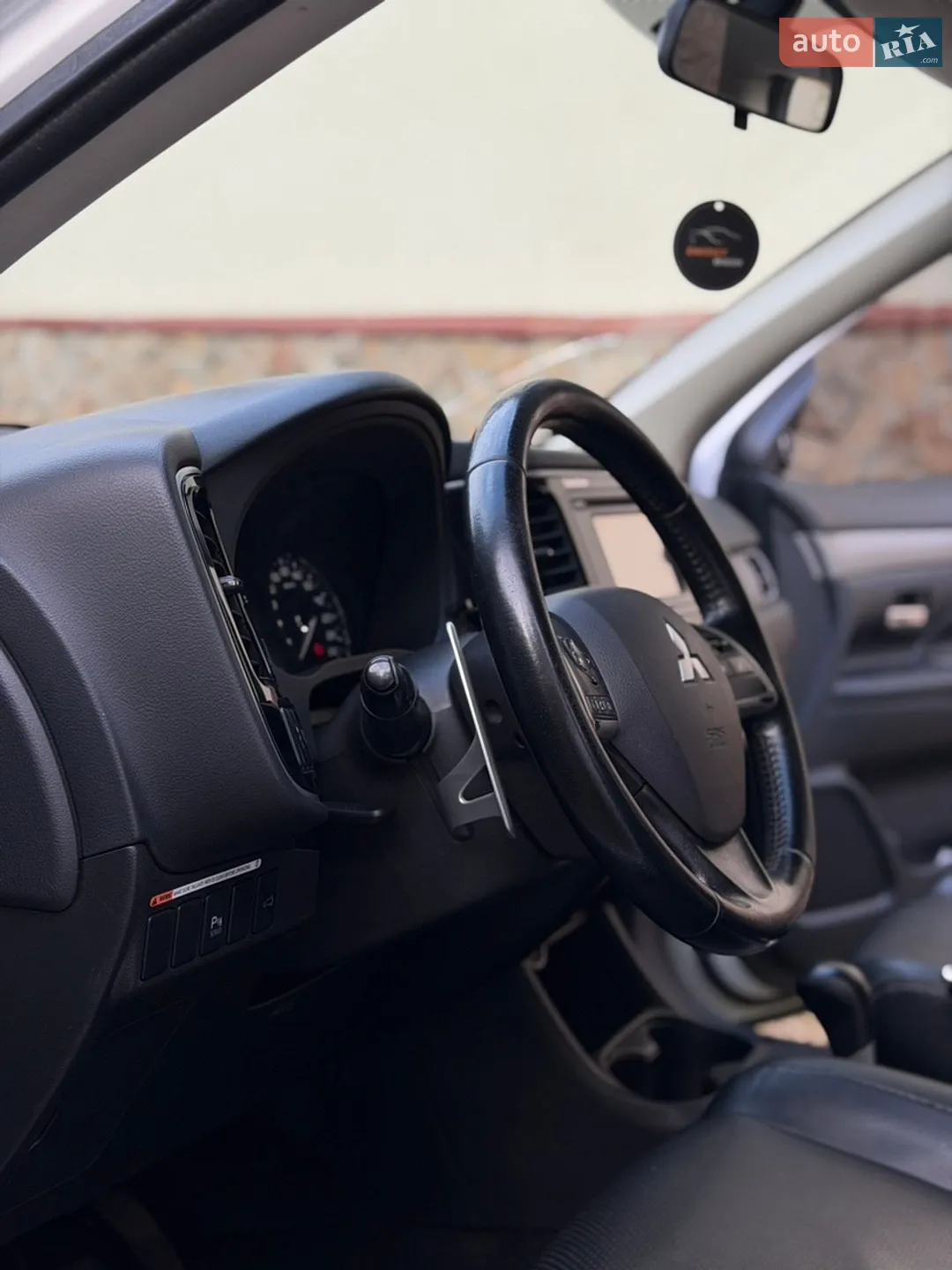 2013 Mitsubishi Outlander - мініатюра 24
