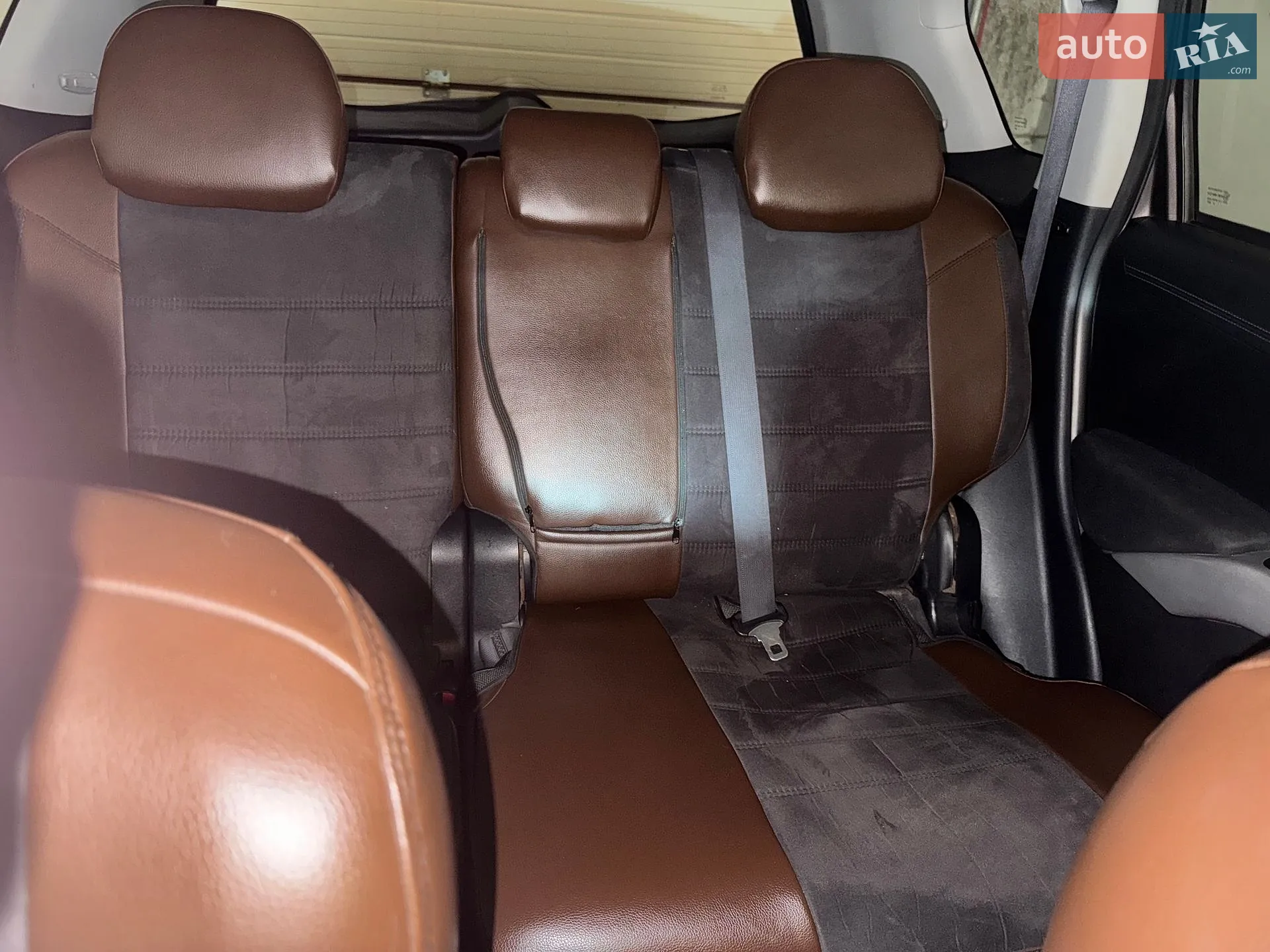 2010 Mitsubishi Outlander - мініатюра 5