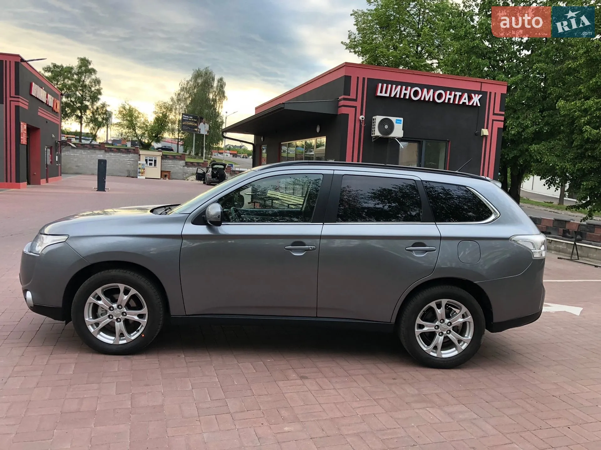 2013 Mitsubishi Outlander - мініатюра 4