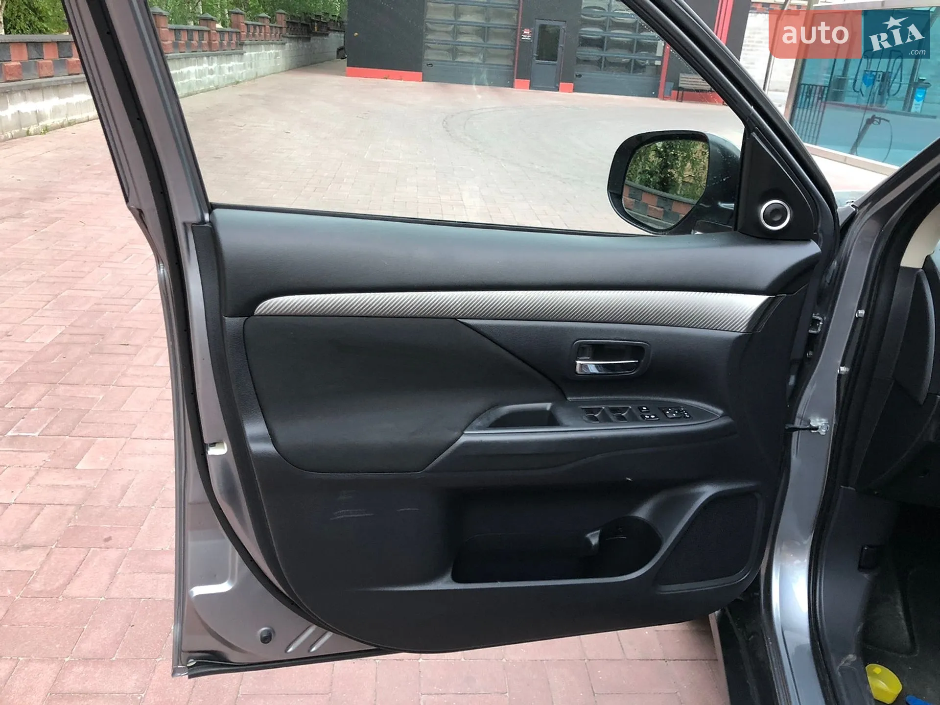 2013 Mitsubishi Outlander - мініатюра 17