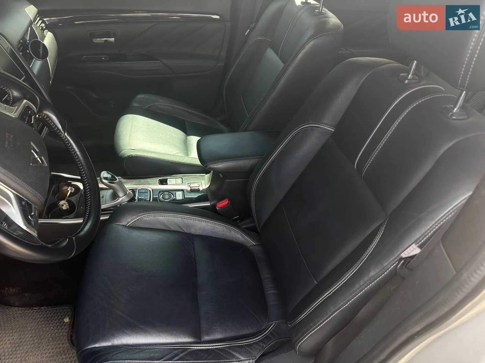 2018 Mitsubishi Outlander - мініатюра 25