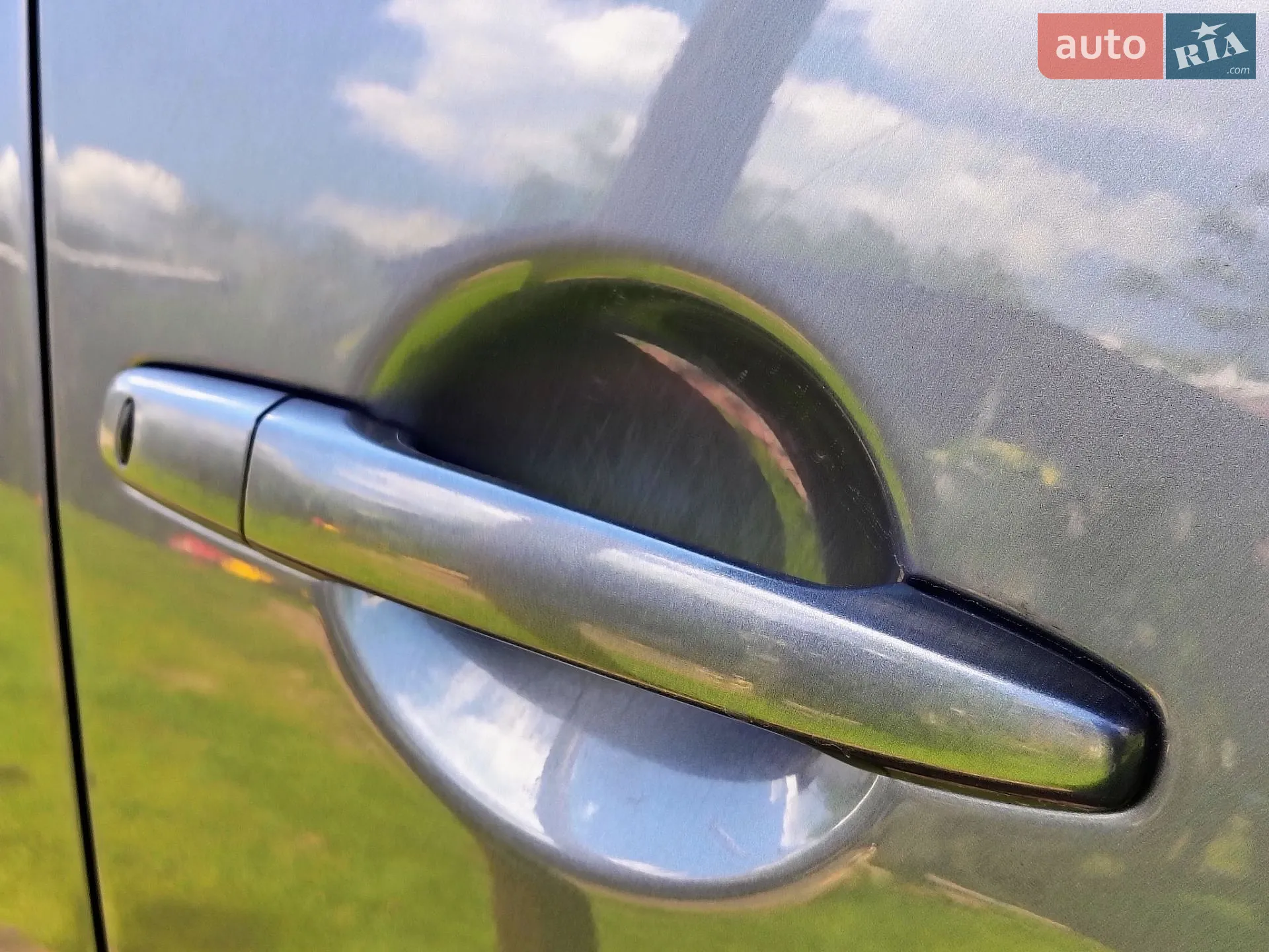 2010 Mitsubishi Outlander - мініатюра 16