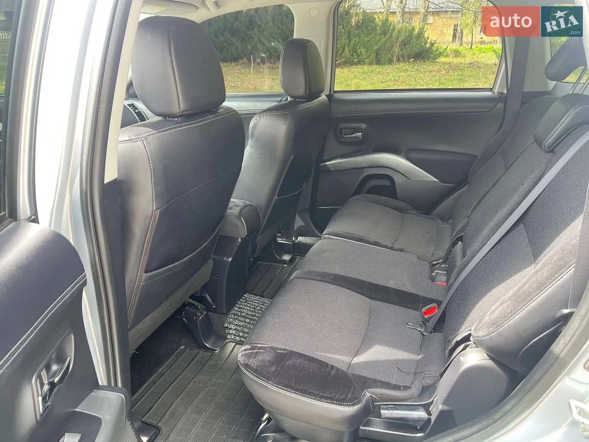 2010 Mitsubishi Outlander - мініатюра 20