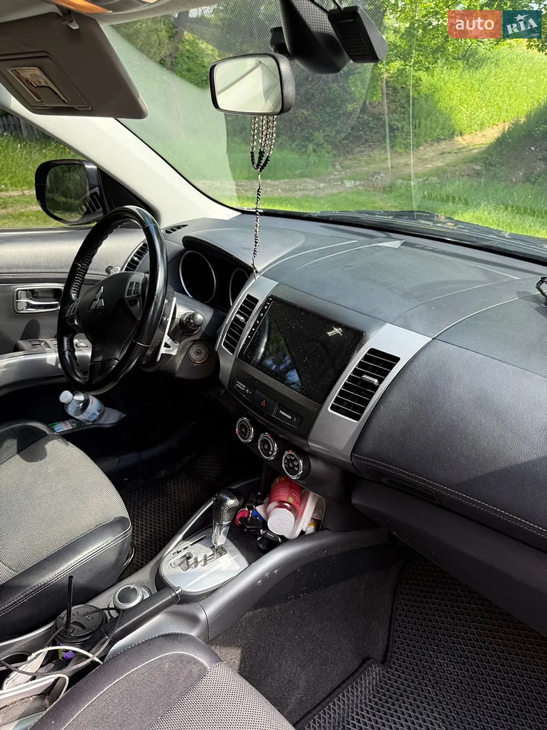2010 Mitsubishi Outlander - мініатюра 11
