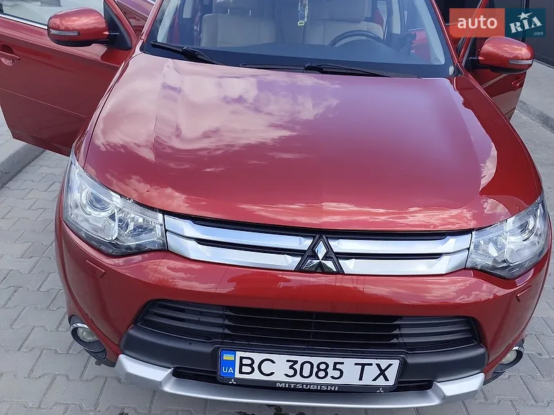 Mitsubishi Outlander