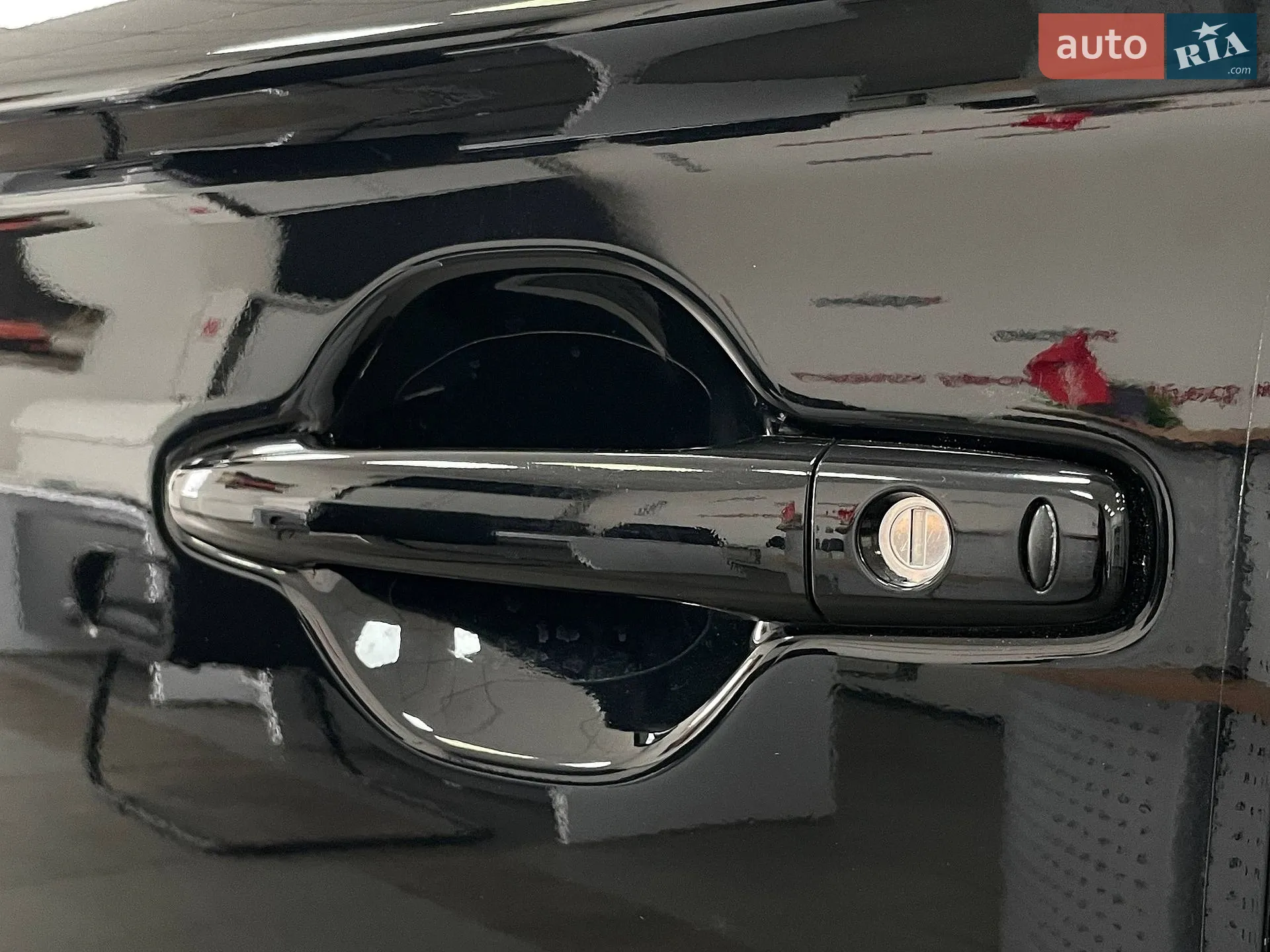 2020 Mitsubishi Outlander - мініатюра 17