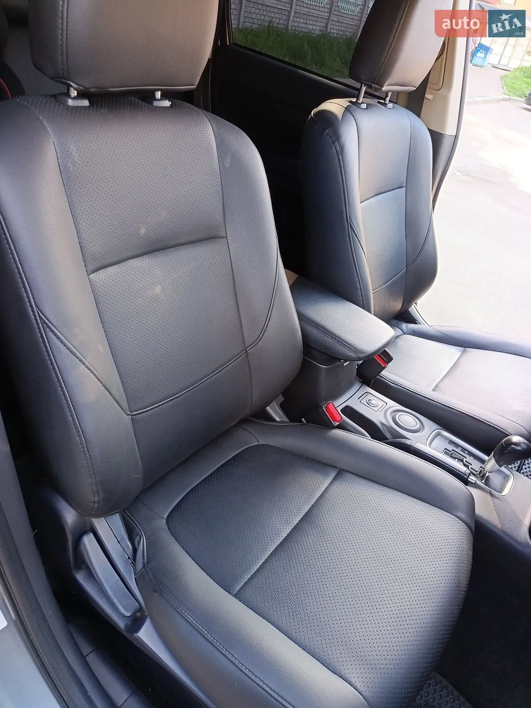 2013 Mitsubishi Outlander - мініатюра 16