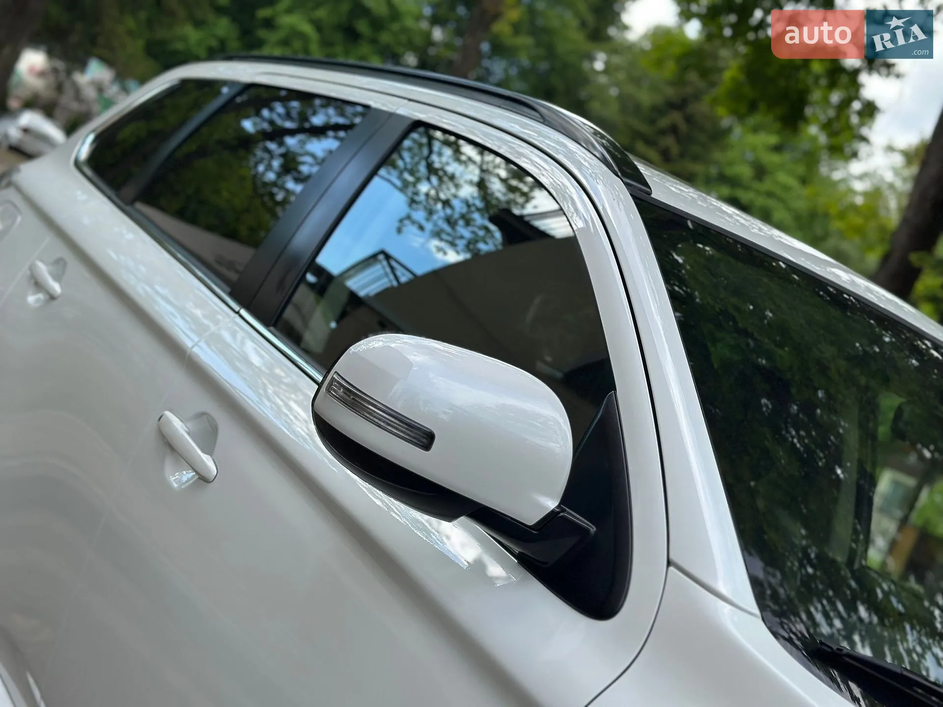 2015 Mitsubishi Outlander - мініатюра 23