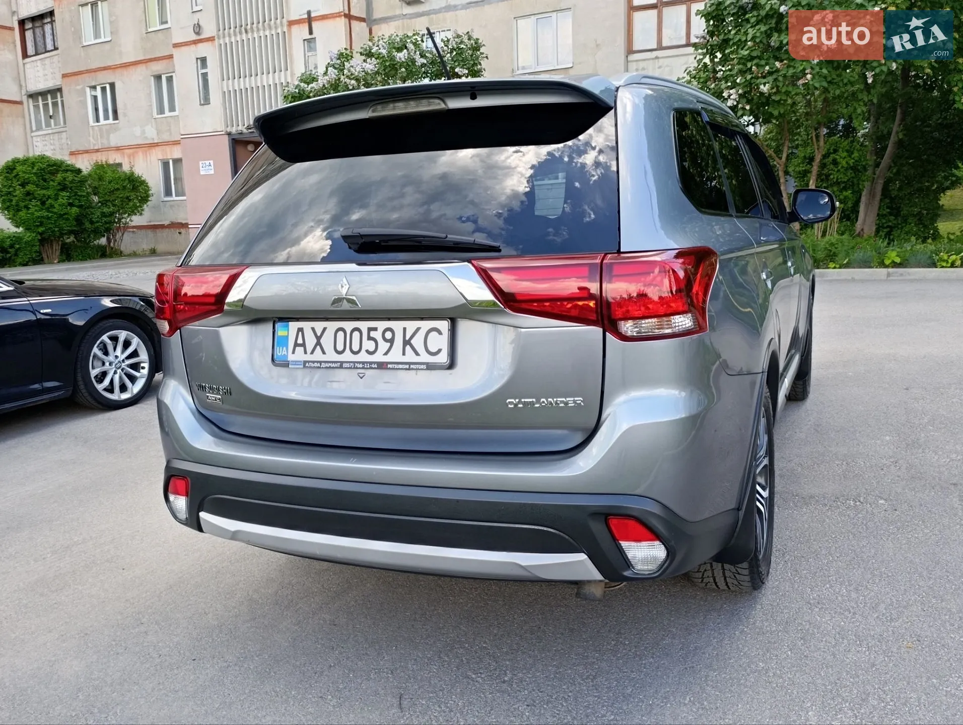2016 Mitsubishi Outlander - мініатюра 14