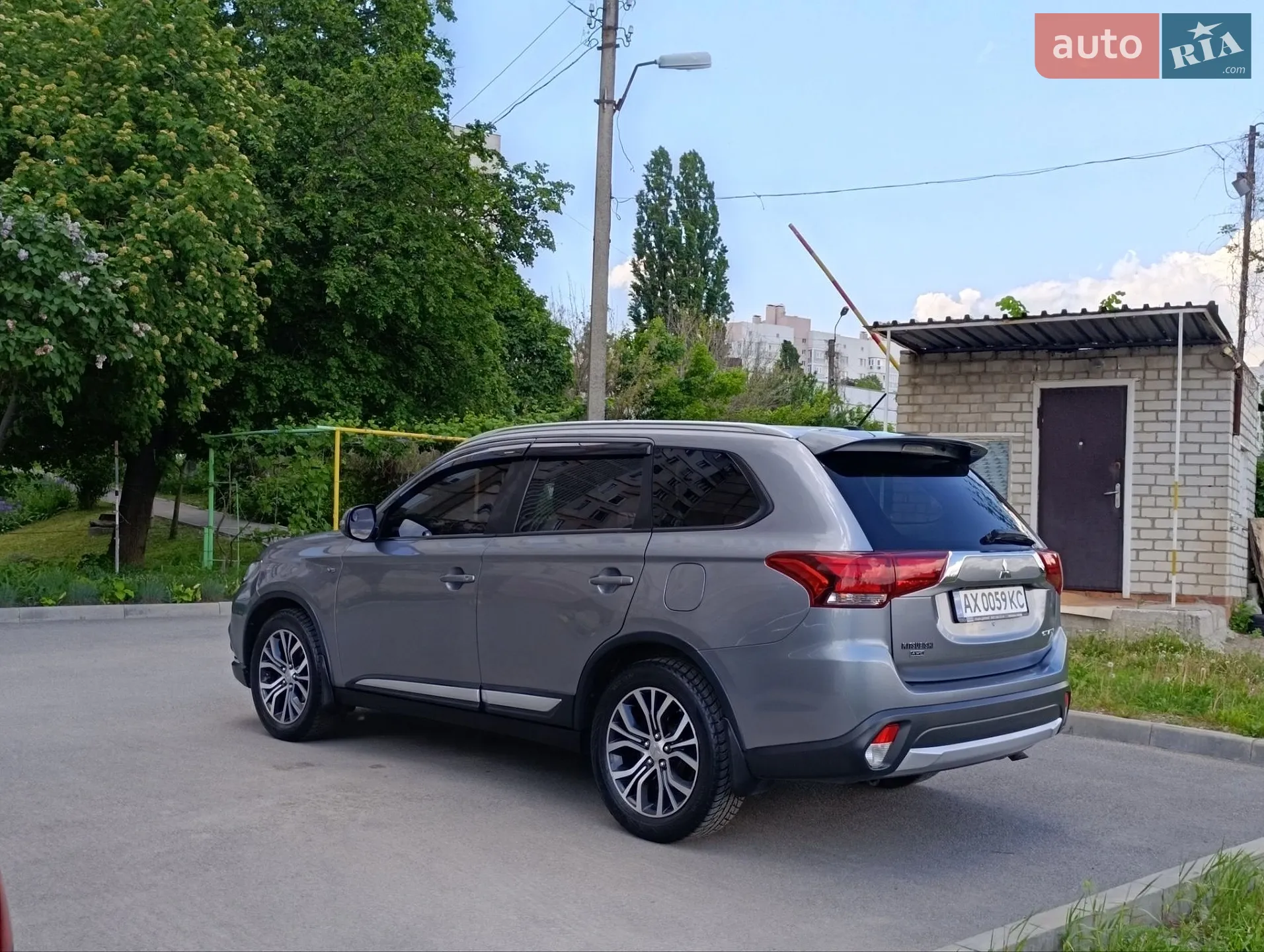 2016 Mitsubishi Outlander - мініатюра 19