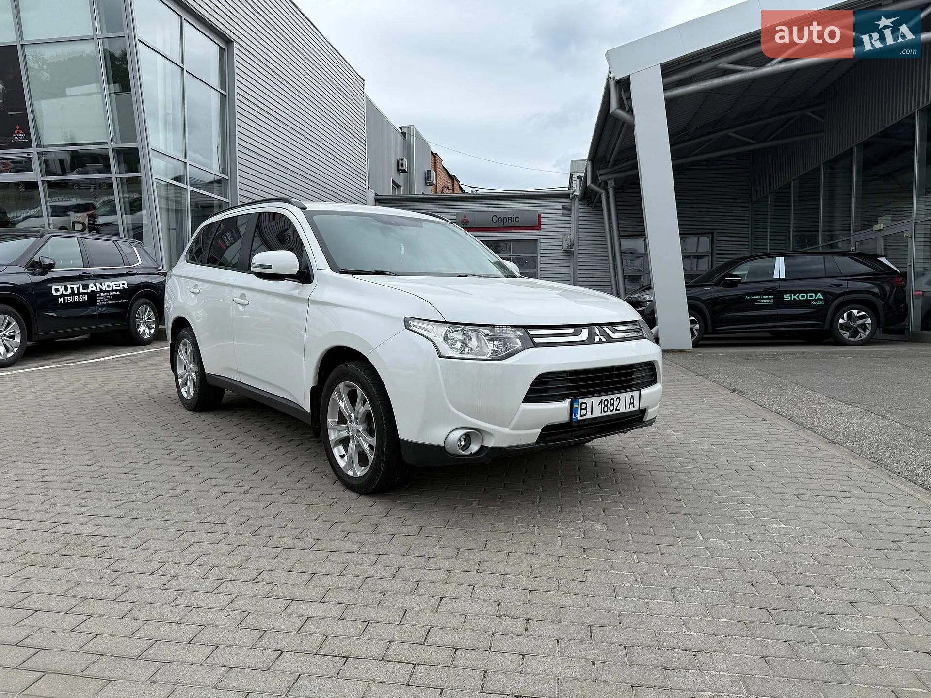 2012 Mitsubishi Outlander - мініатюра 8