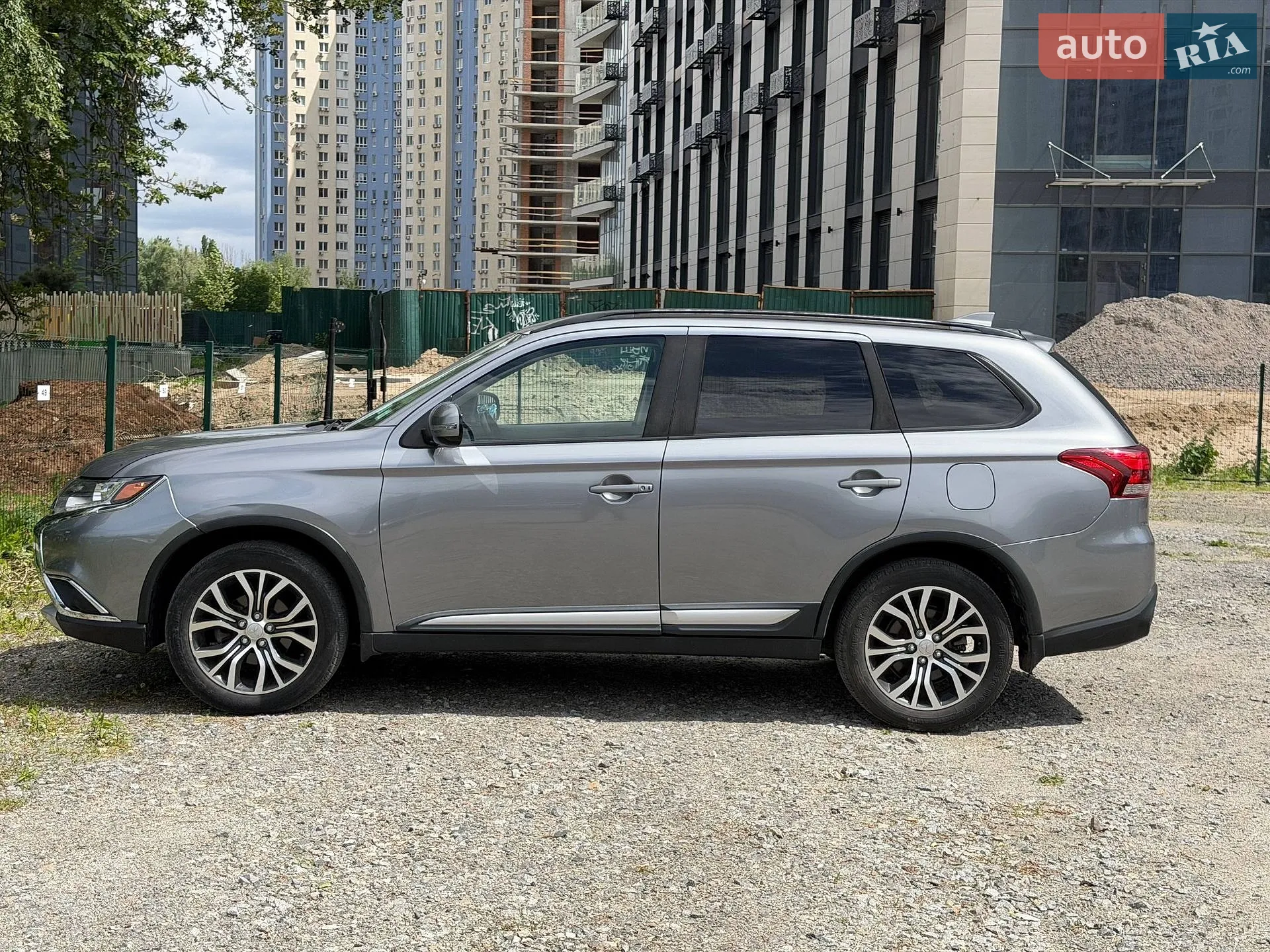 2017 Mitsubishi Outlander - мініатюра 8