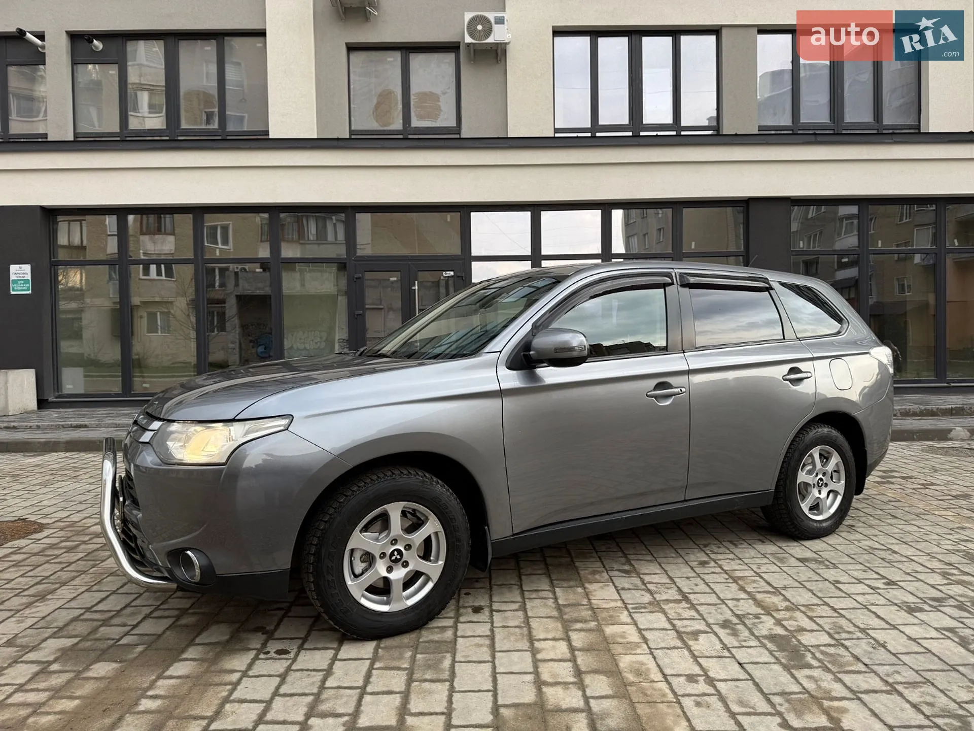 2014 Mitsubishi Outlander - мініатюра 3